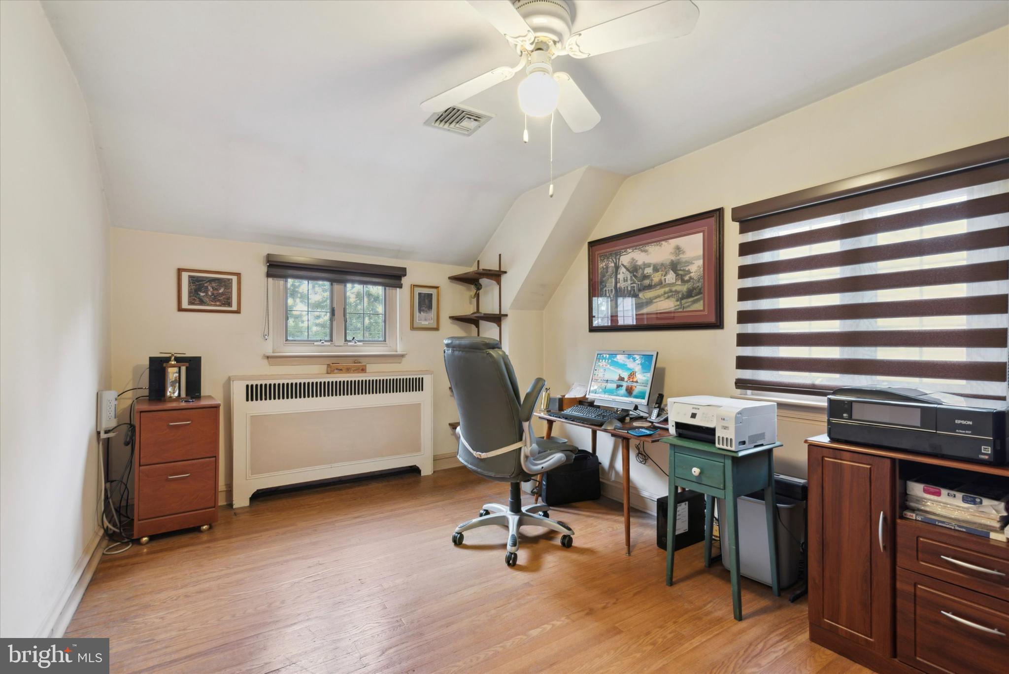 112 Station Ave