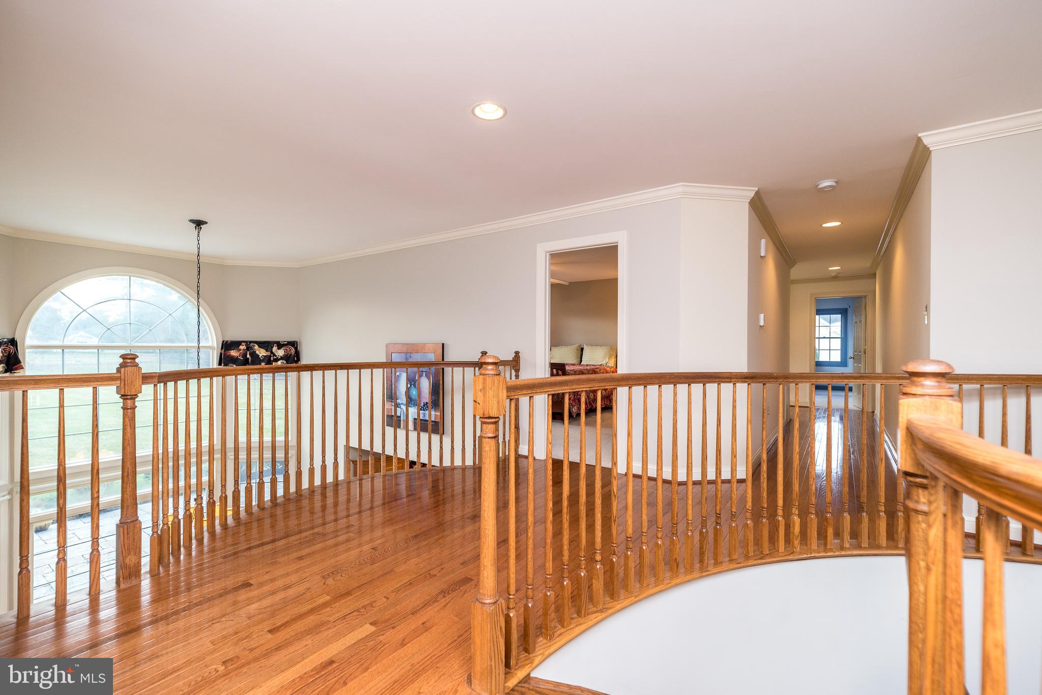 1226 Charter Ln