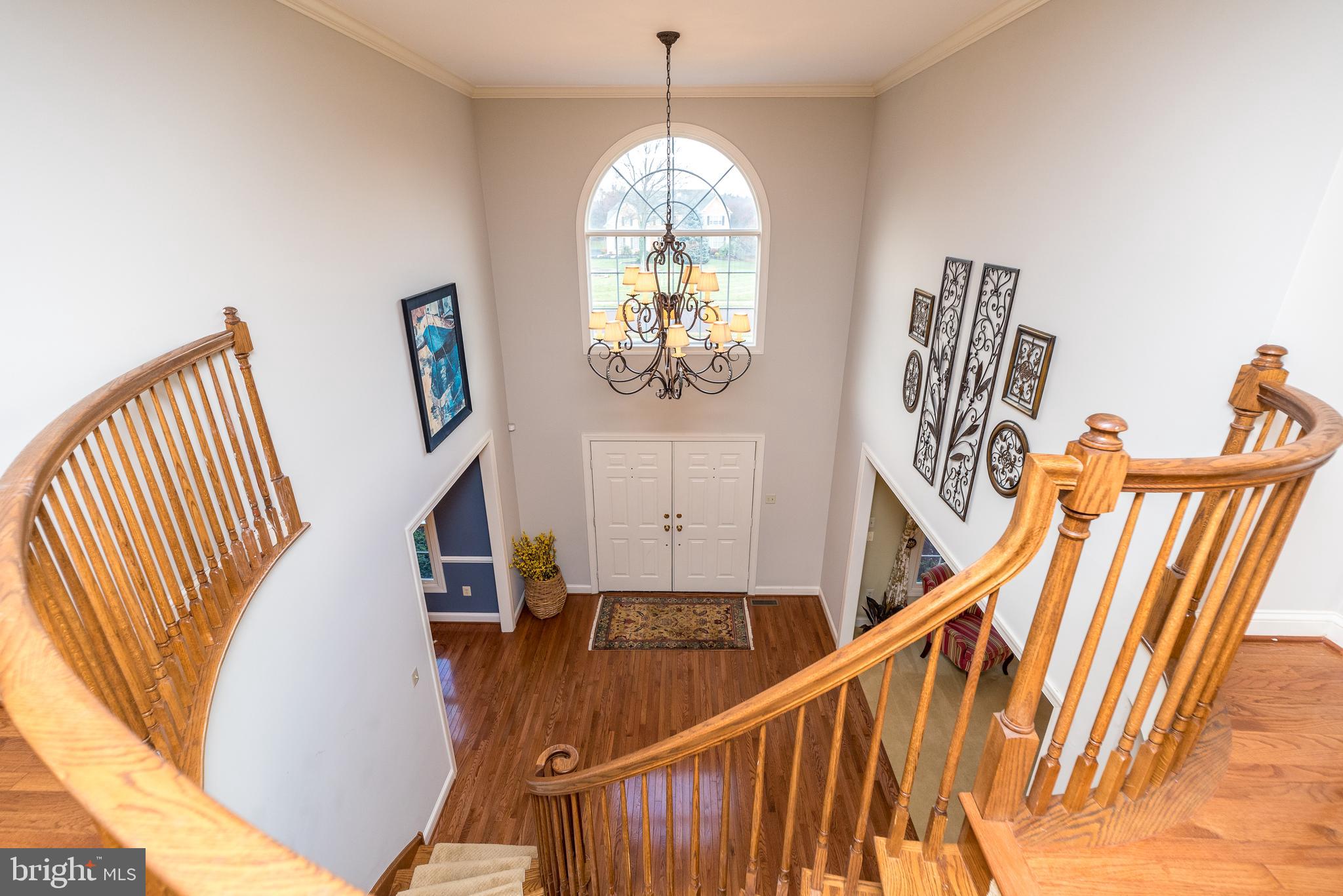 1226 Charter Ln