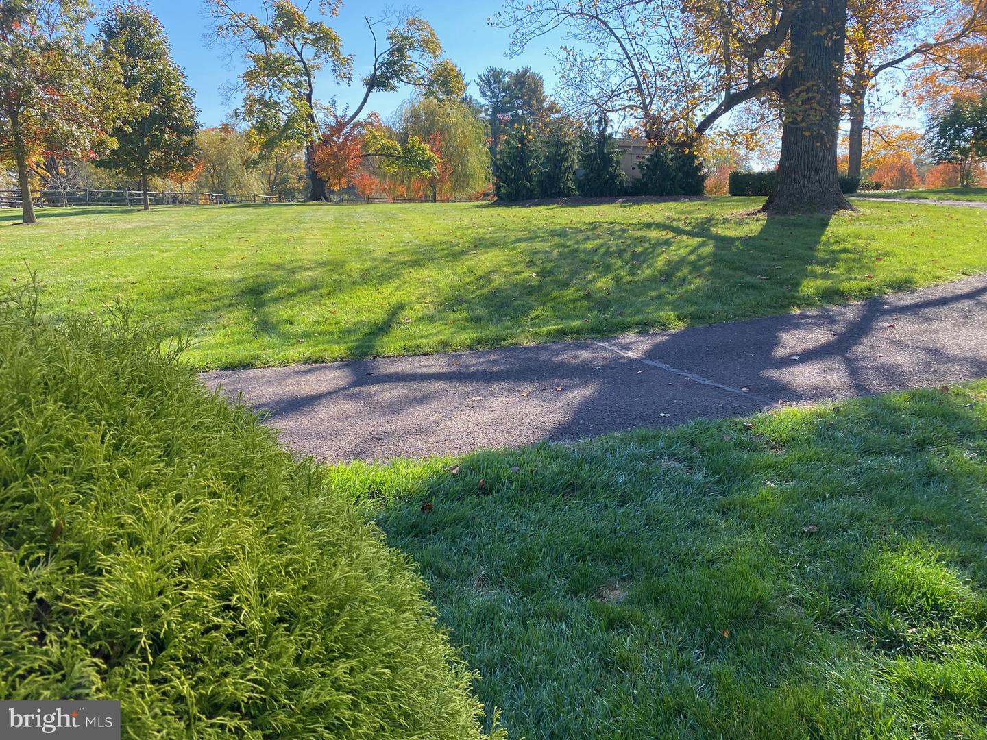 922 Township Line Rd #Left Side