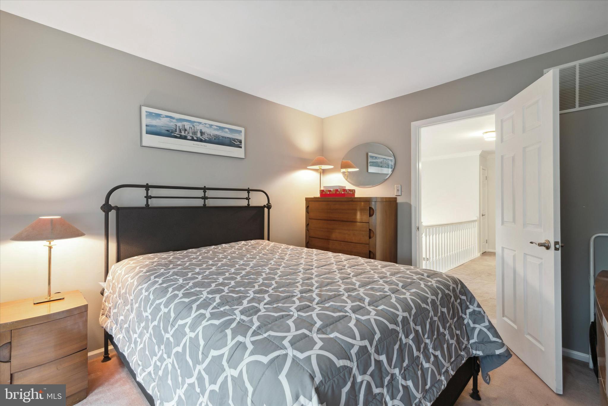 8 Sweetwater Cir