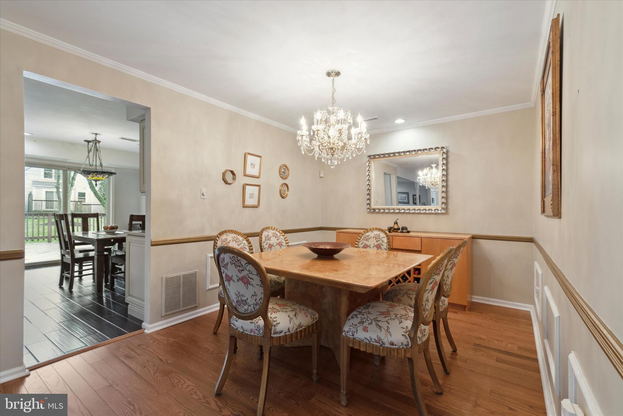 8 Sweetwater Cir