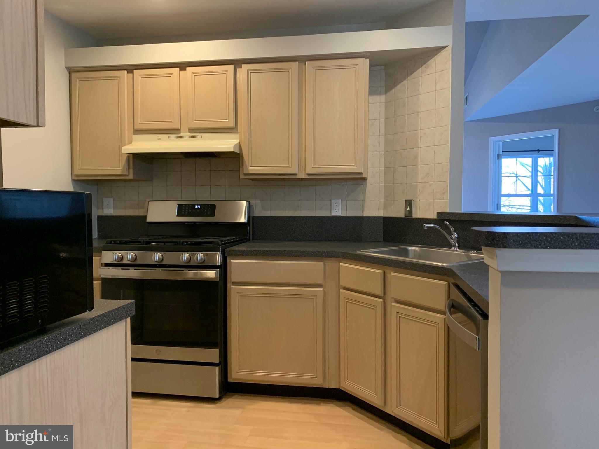 114 Woods Dr