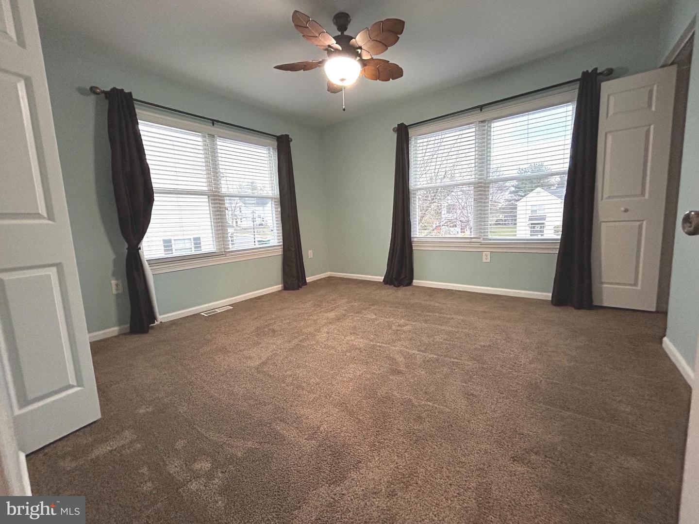 105 Stephanie Ln