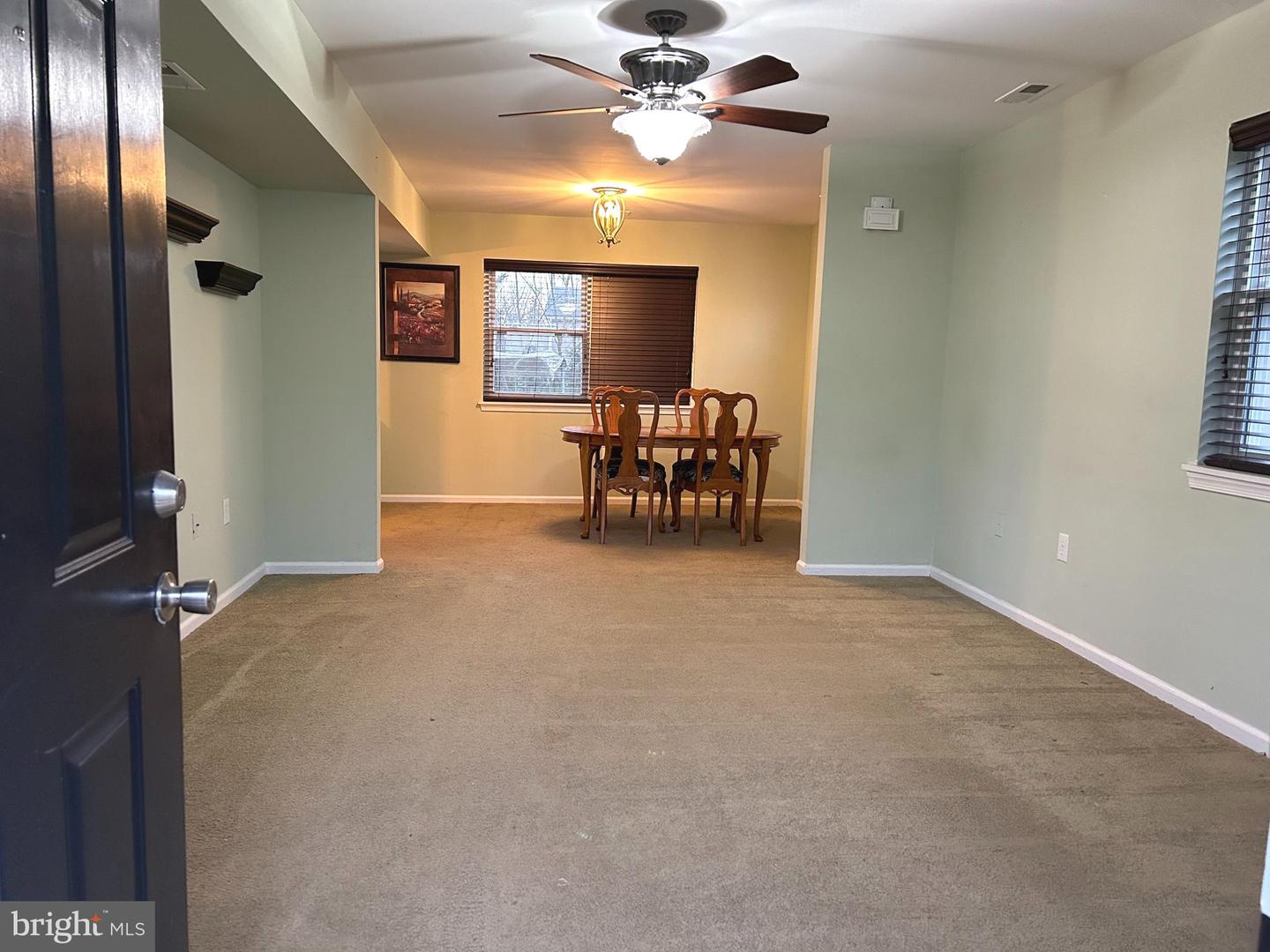 105 Stephanie Ln