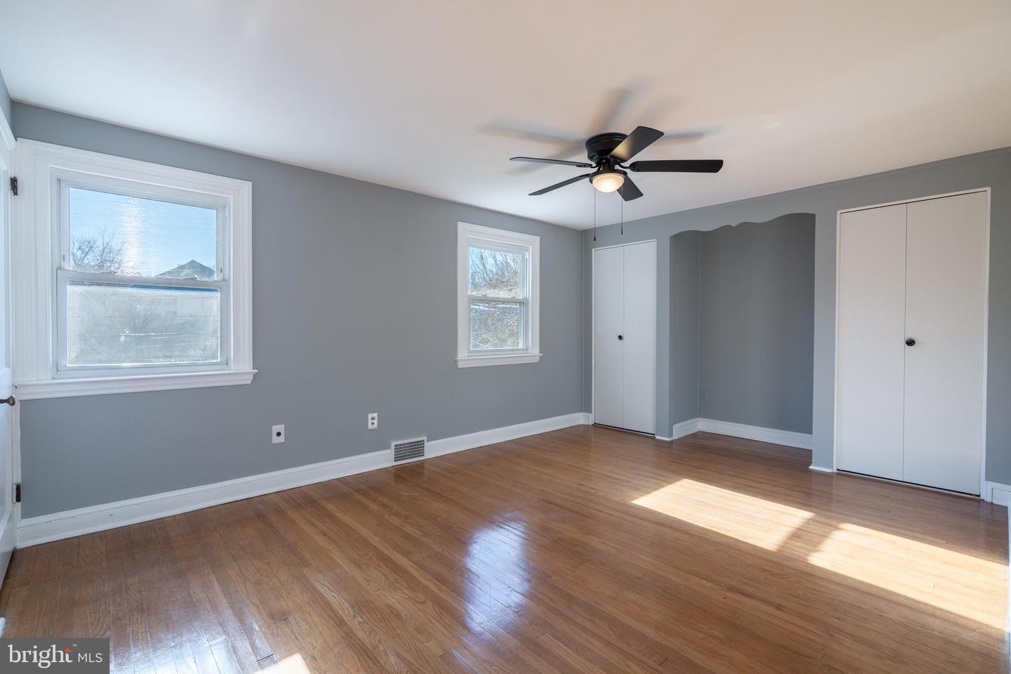 545 W Ave