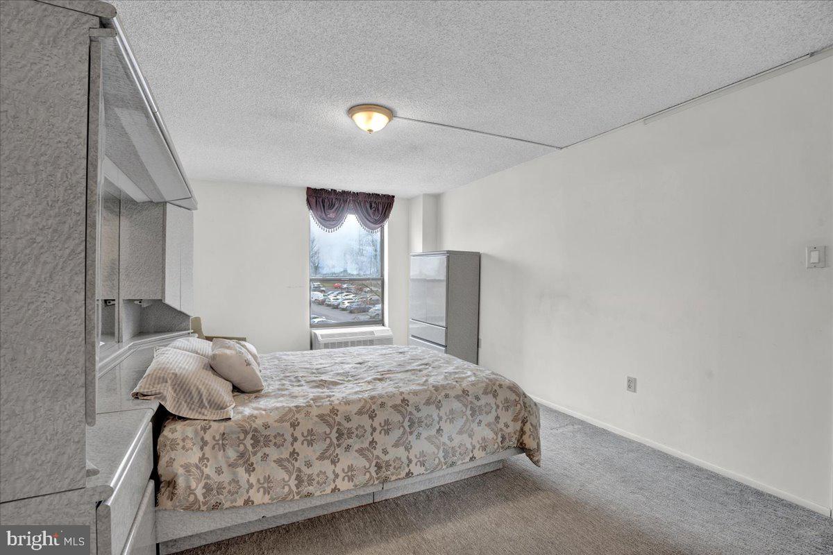 666 W Germantown Pike #2304