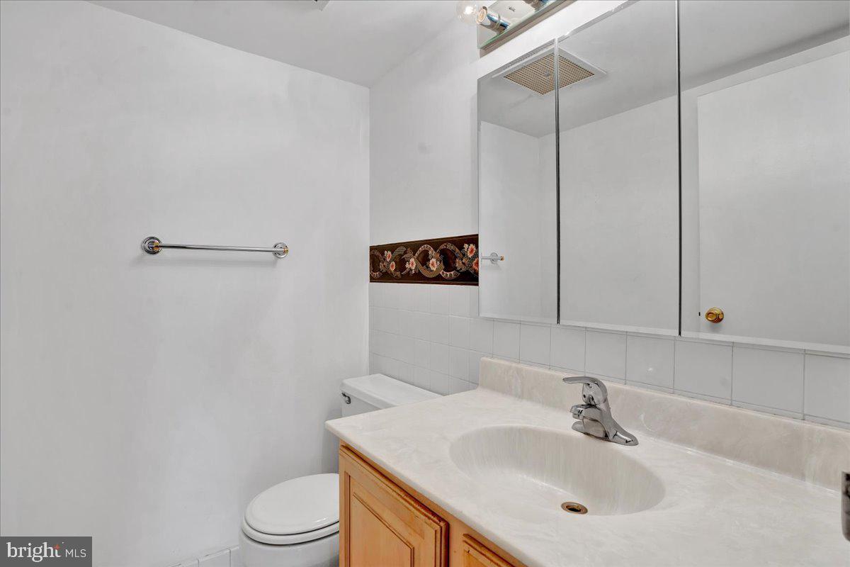 666 W Germantown Pike #2304