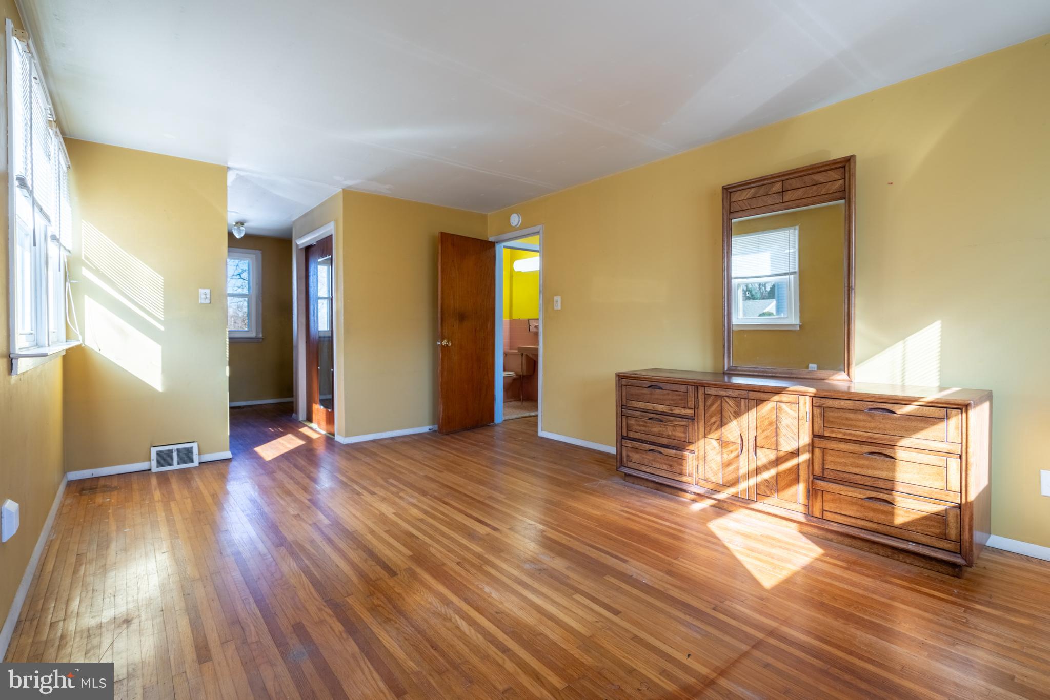 34 Harvard Rd