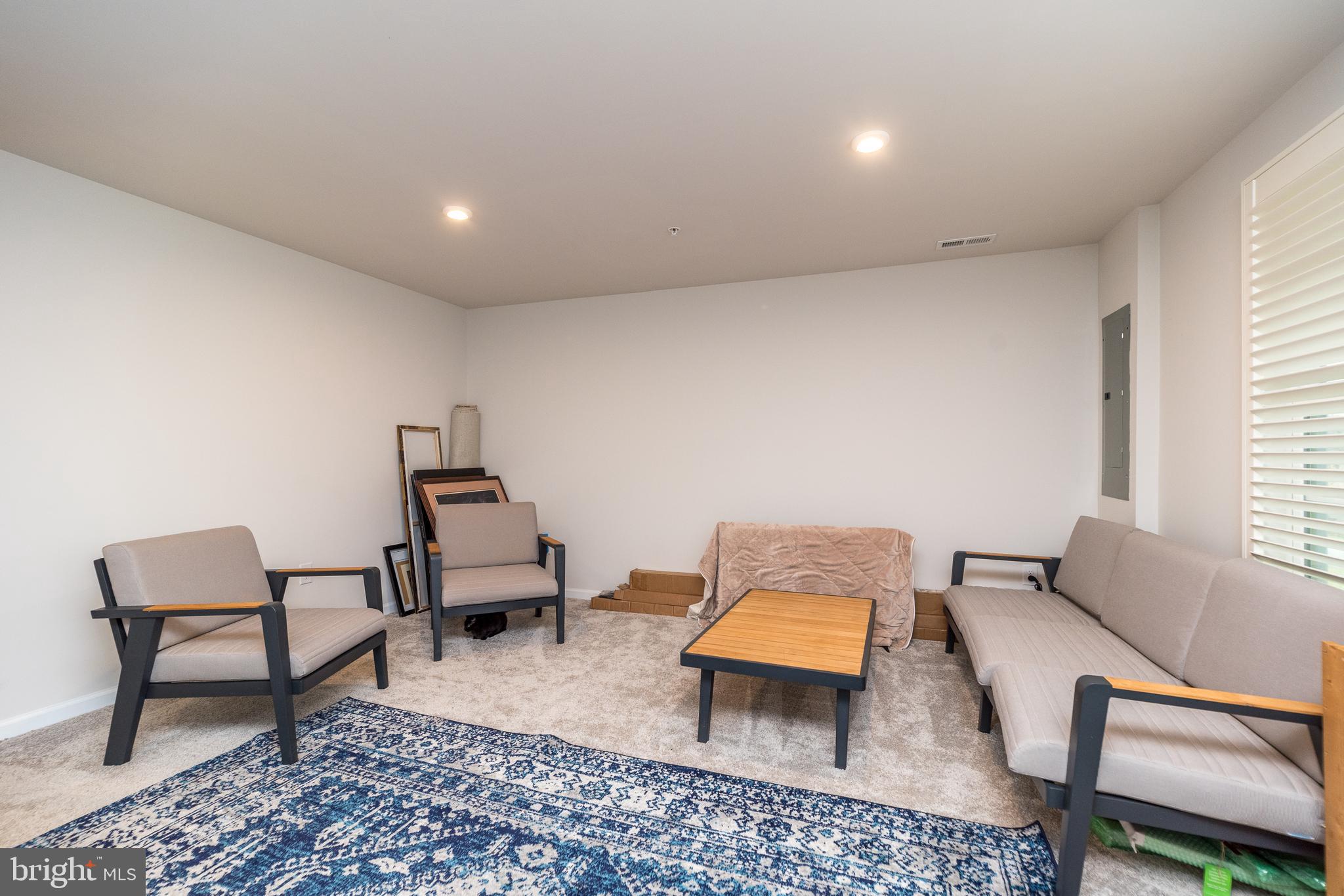 103 Almond Dr