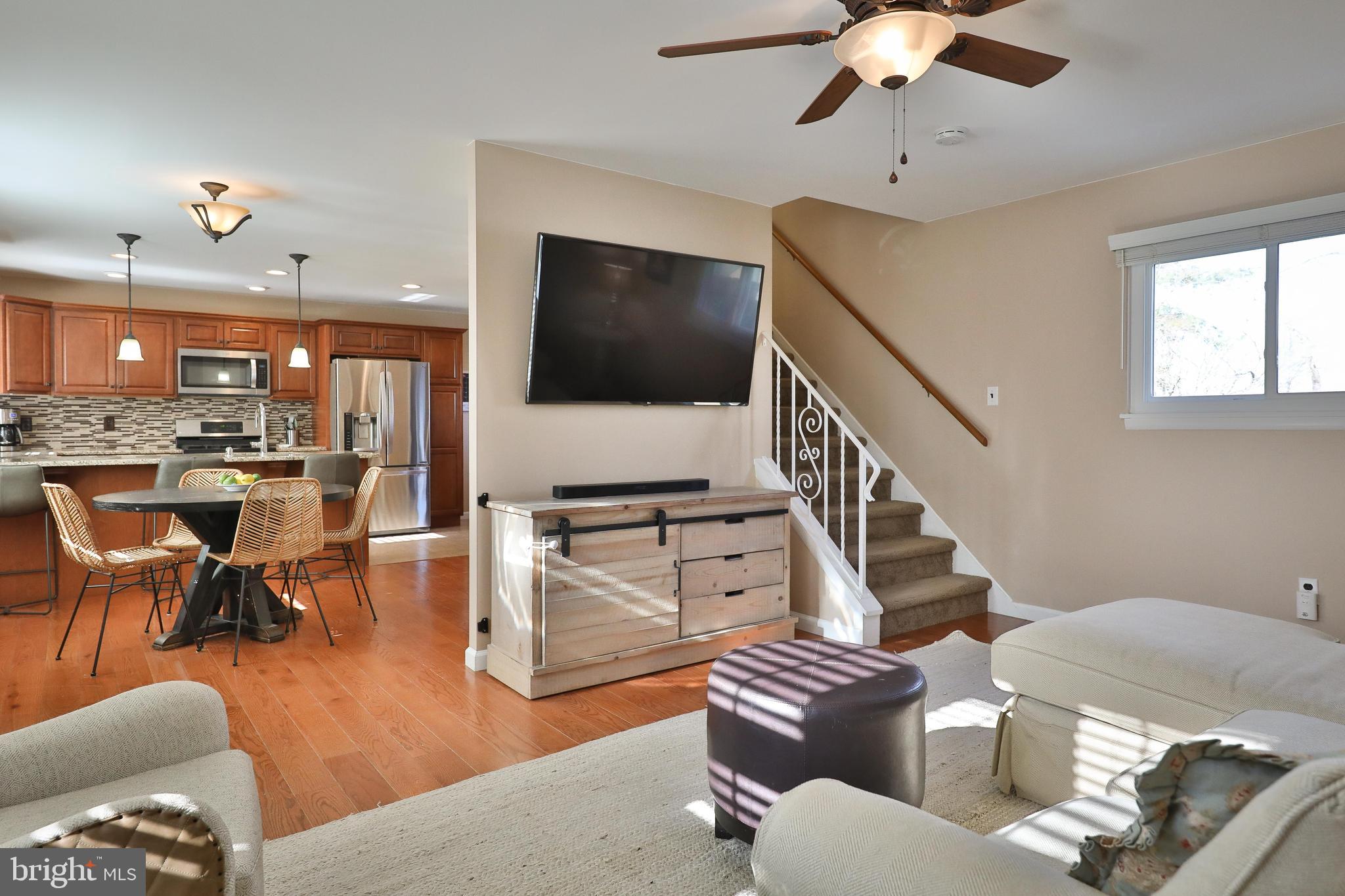 1310 Grovania Ave