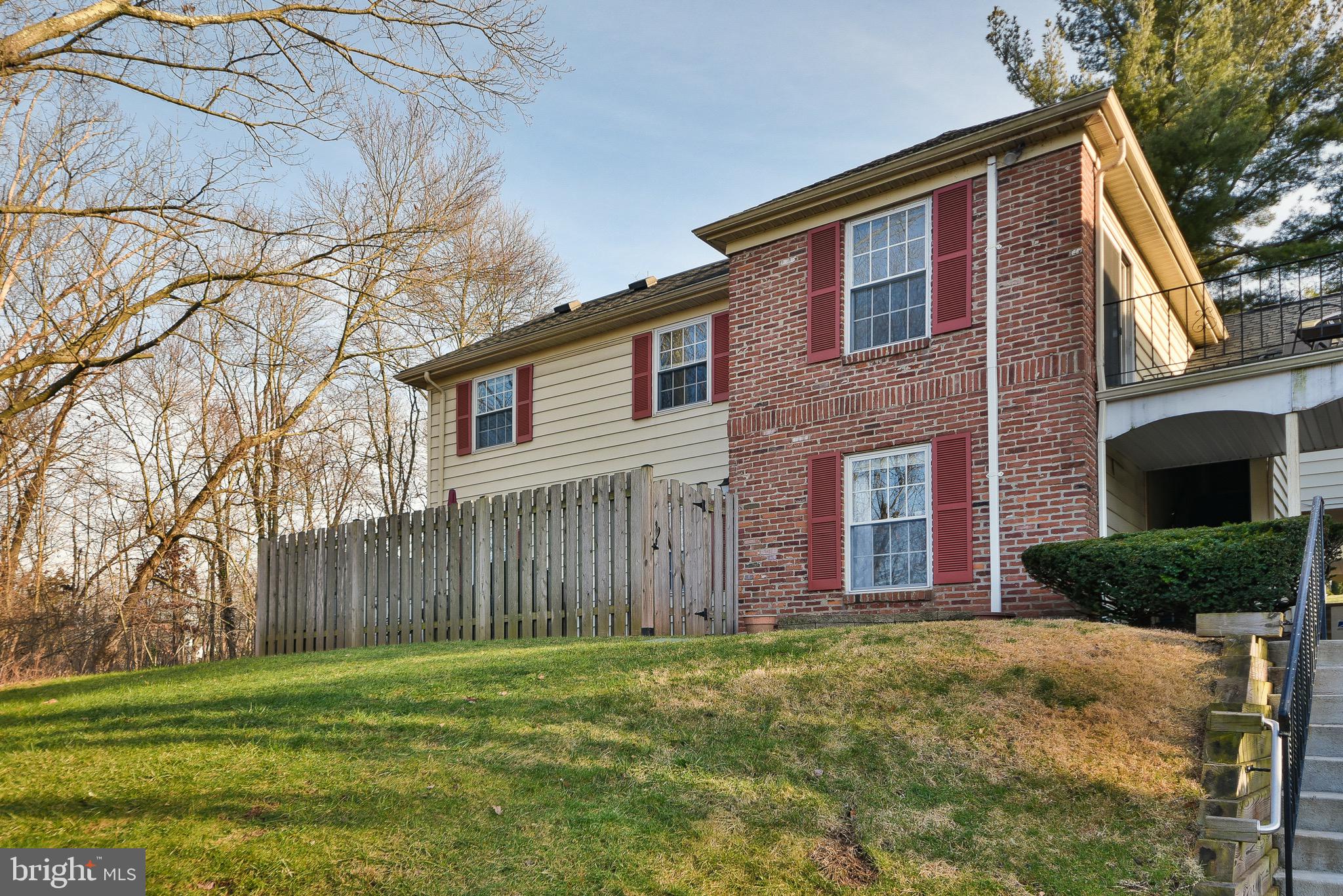 118 Berwick Pl #23a