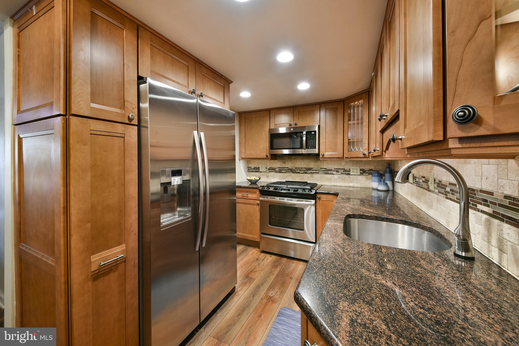 118 Berwick Pl #23a