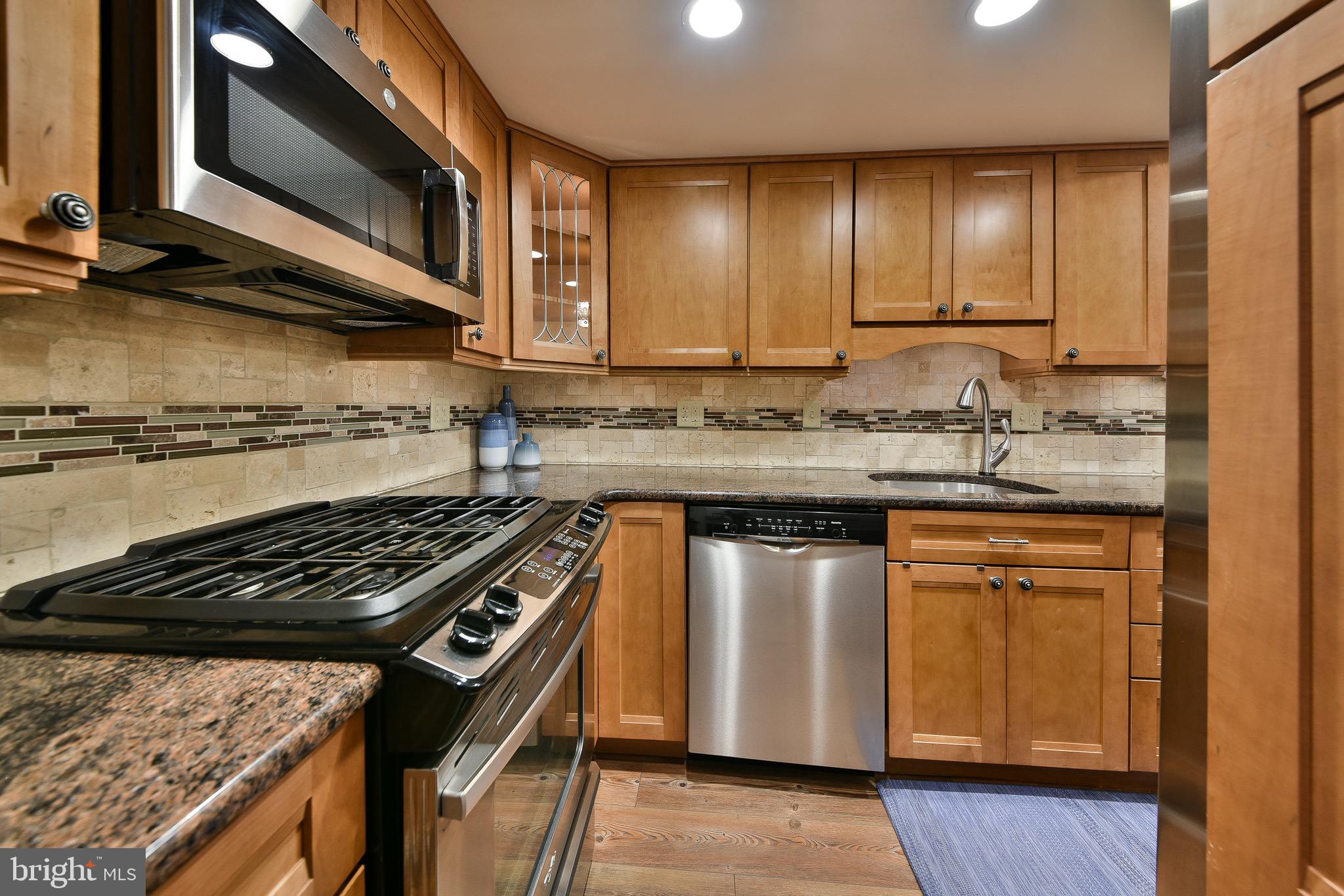 118 Berwick Pl #23a