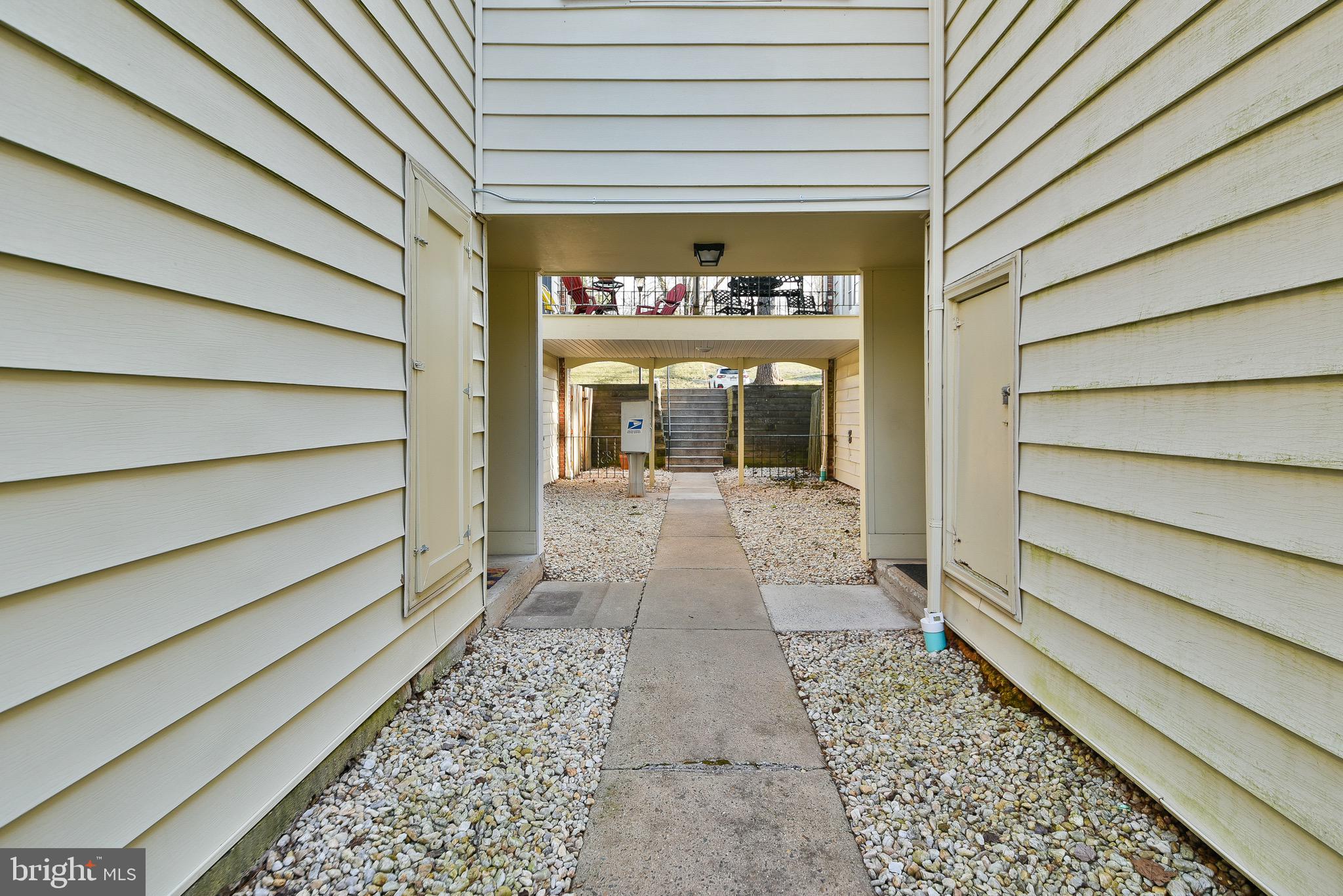 118 Berwick Pl #23a