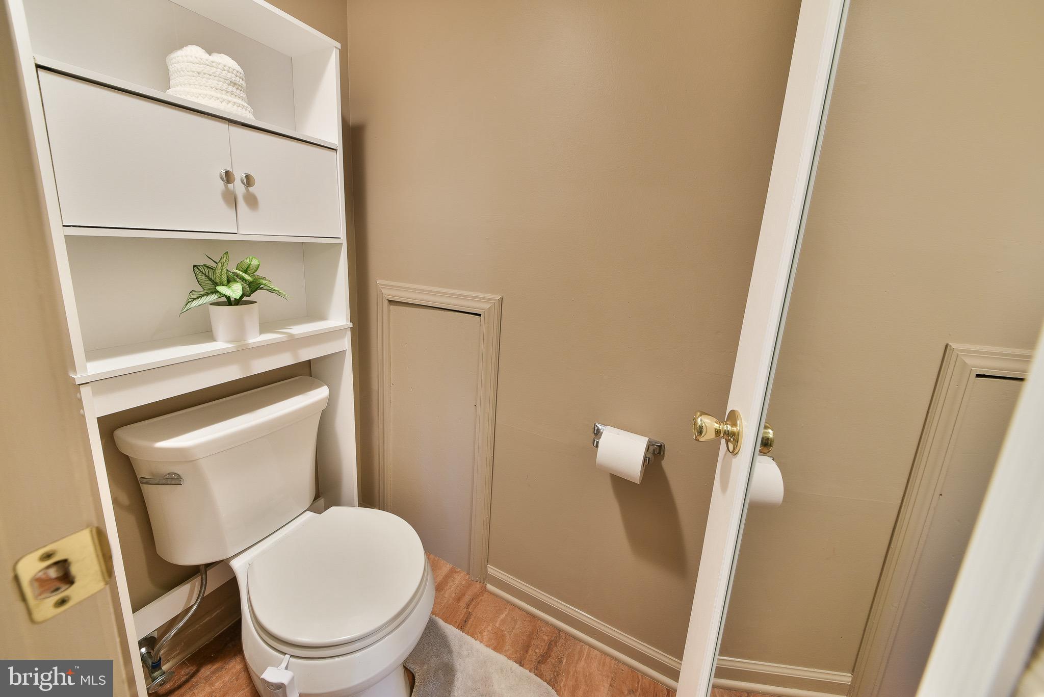 118 Berwick Pl #23a