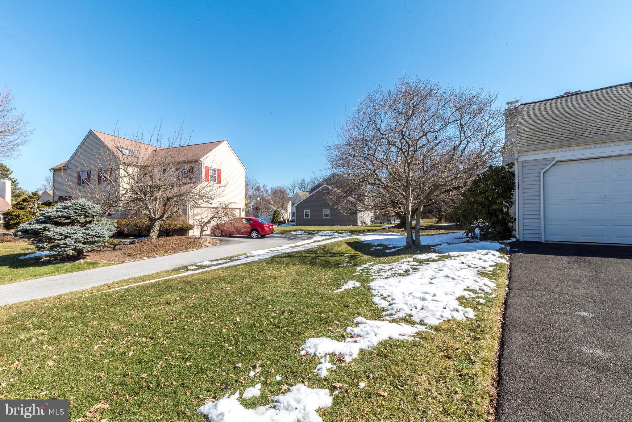 1600 Squire Dr