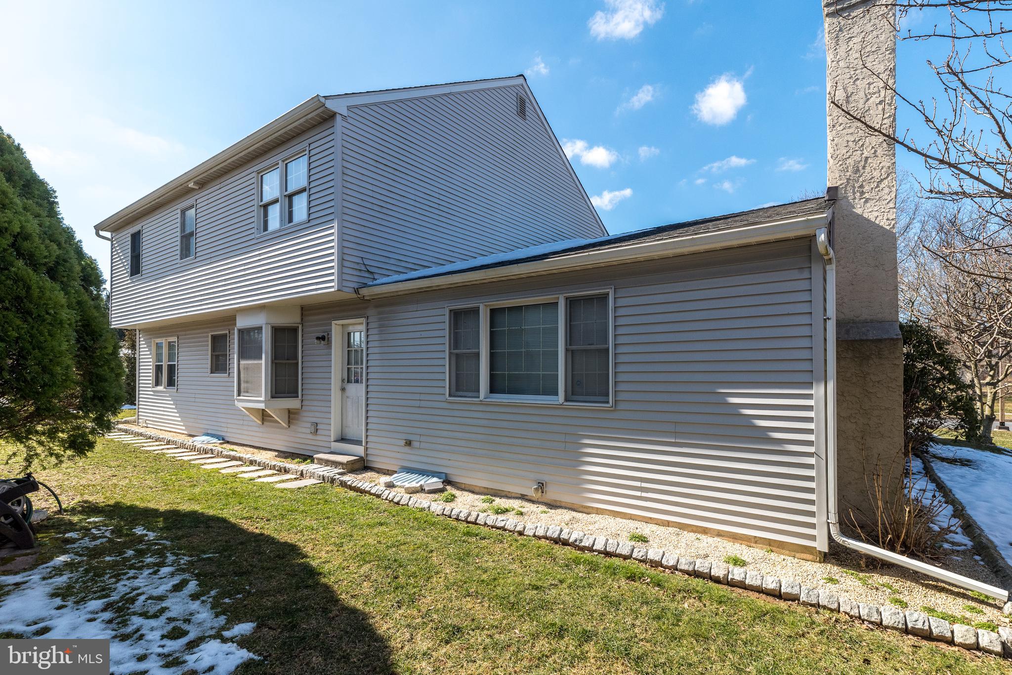 1600 Squire Dr