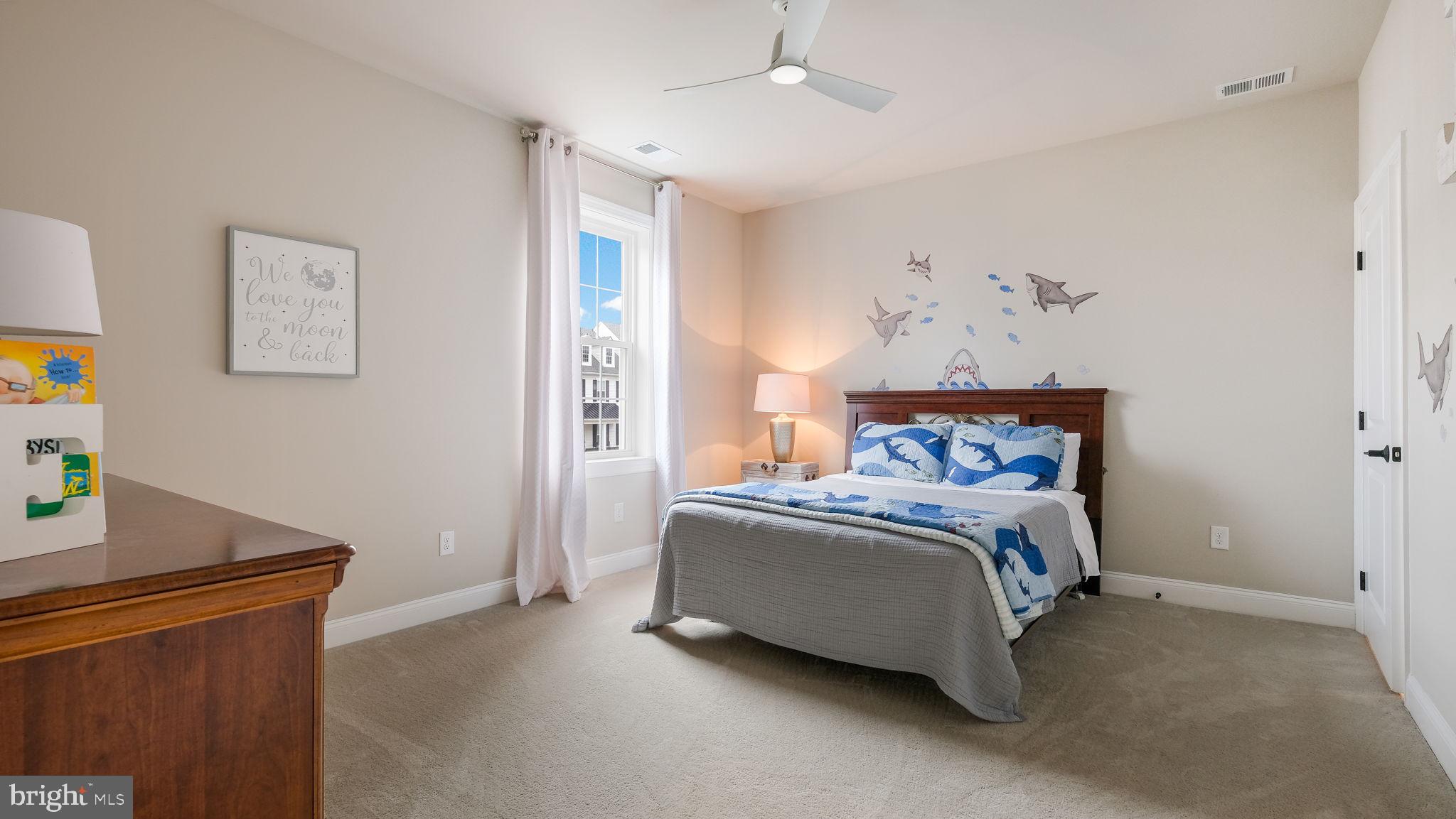 208 Manor Rd
