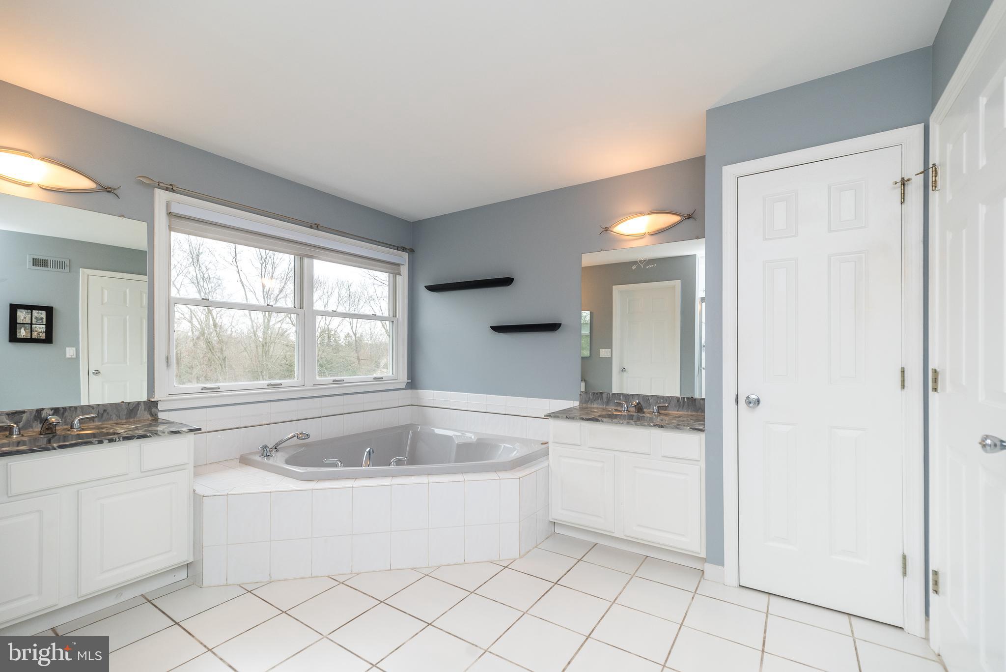 495 Grouse Circle