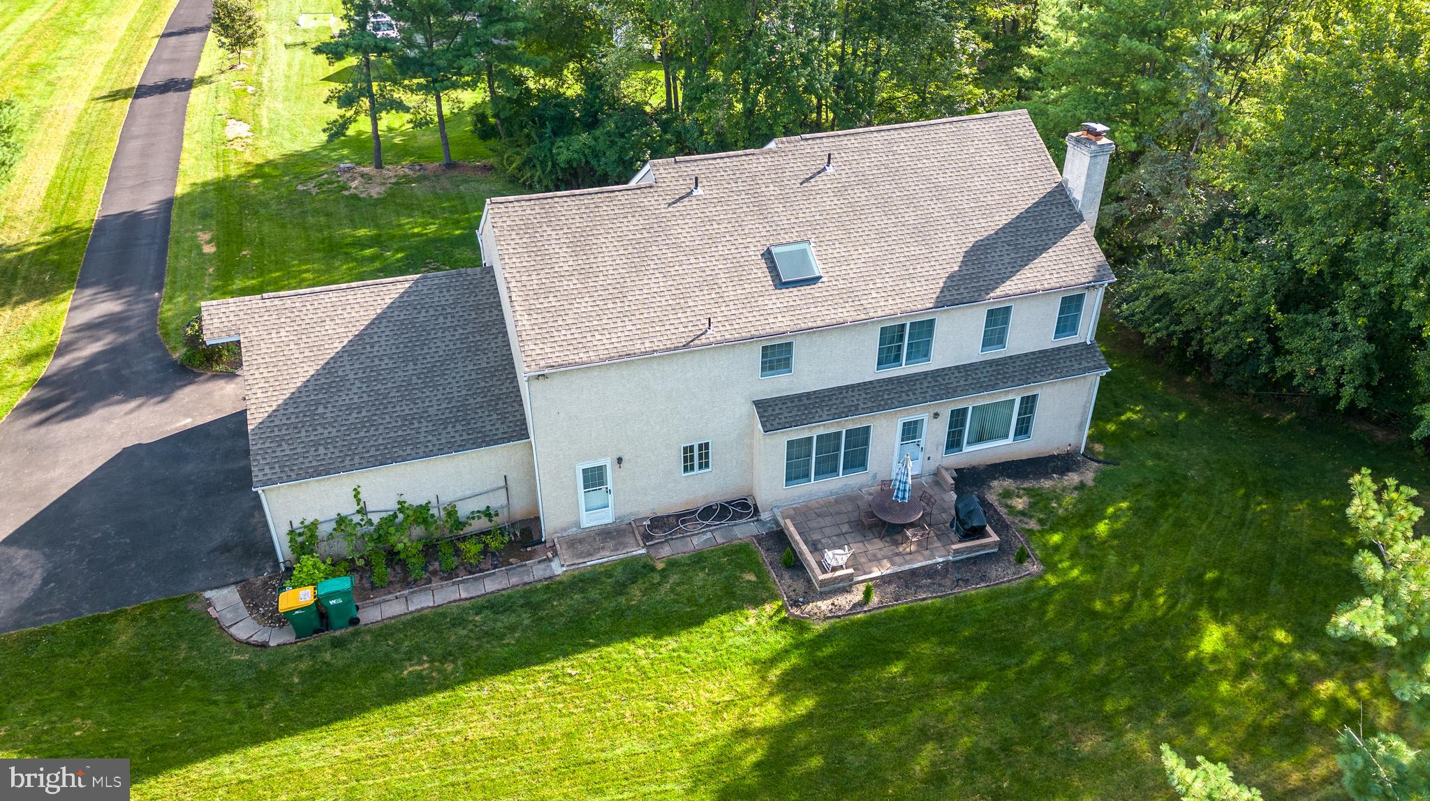 680 Chatham Ln