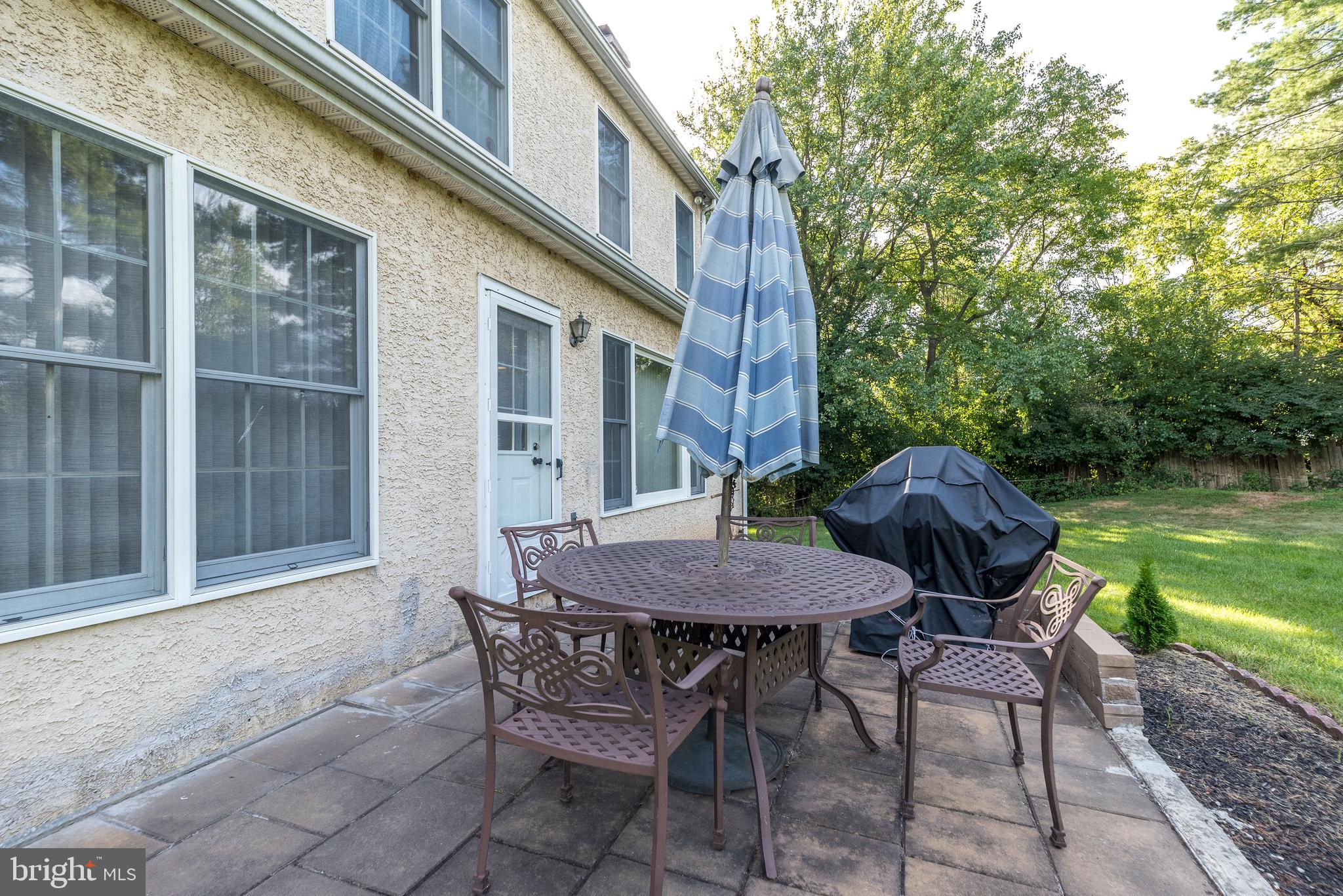 680 Chatham Ln