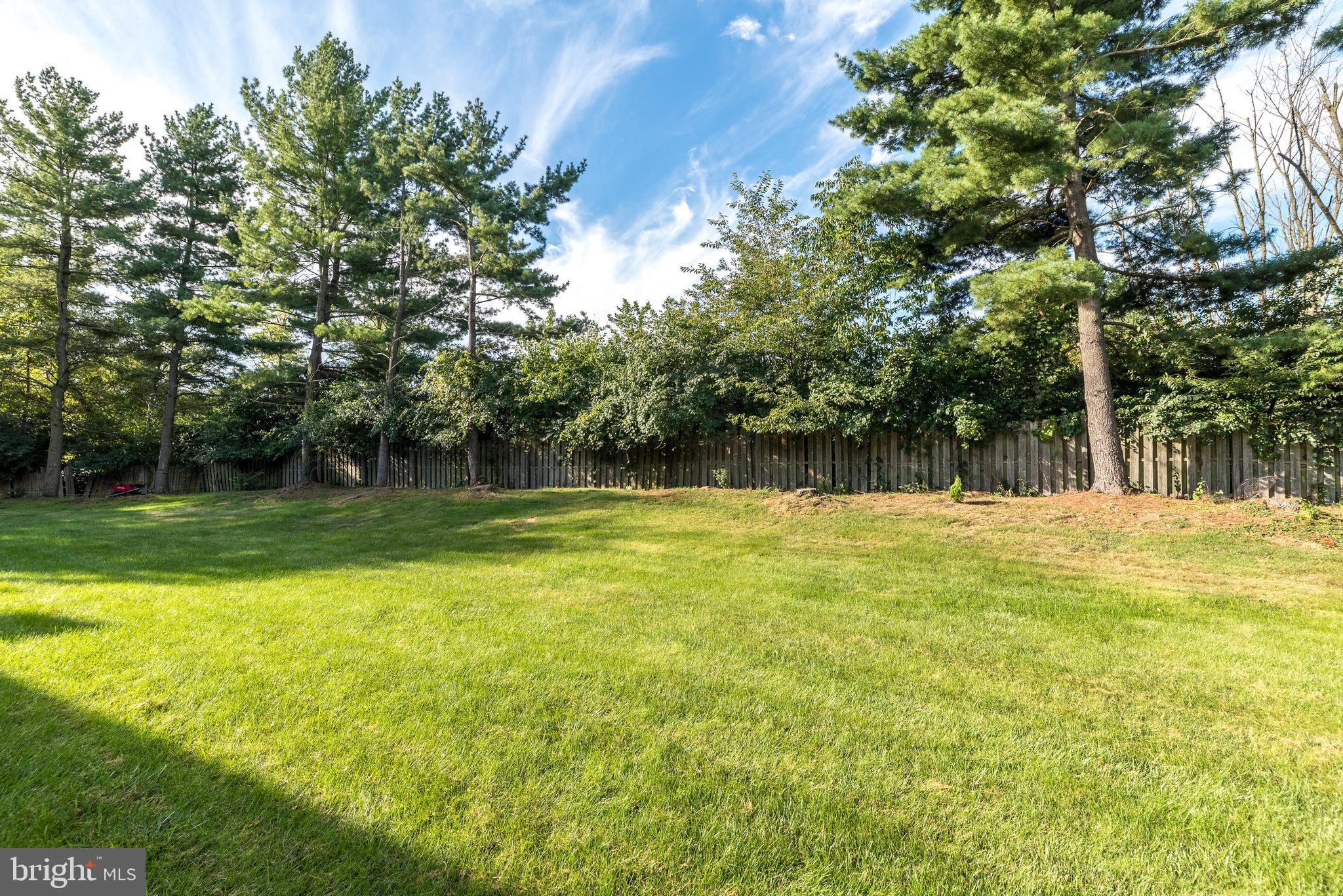 680 Chatham Ln