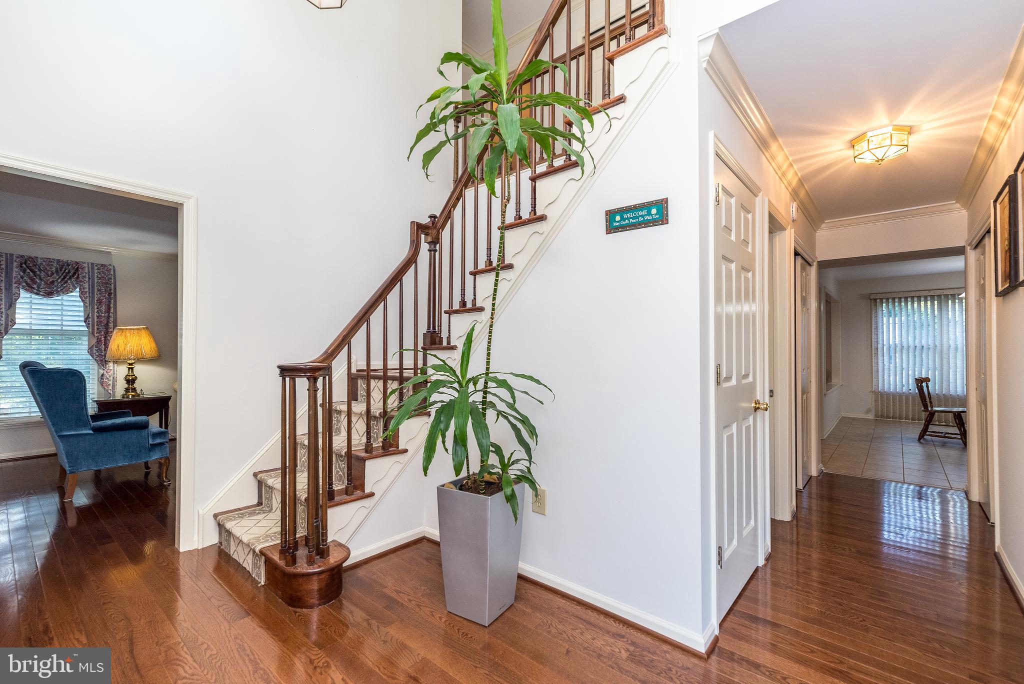 680 Chatham Ln