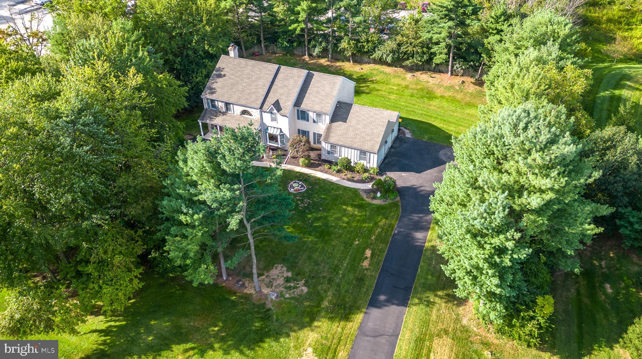 680 Chatham Ln