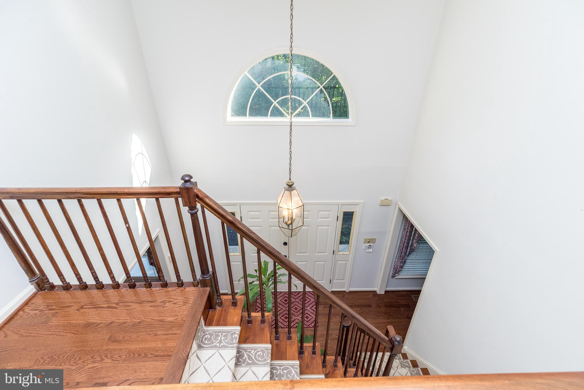 680 Chatham Ln