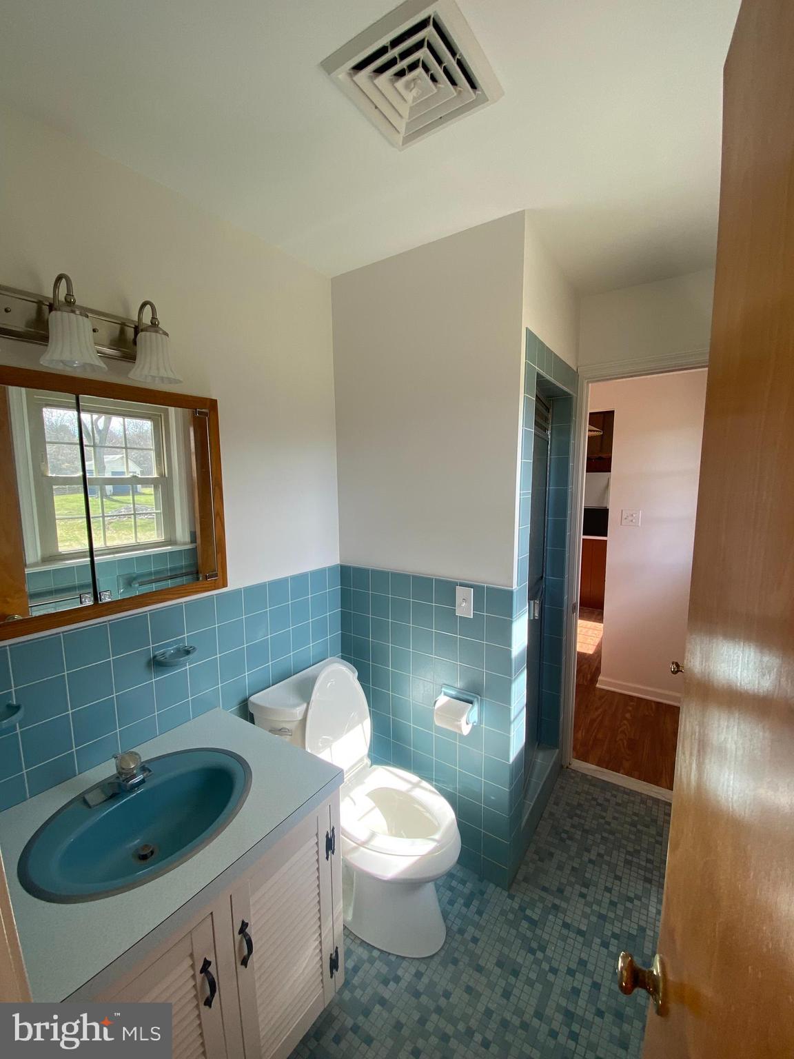 1282 Stump Hall Rd
