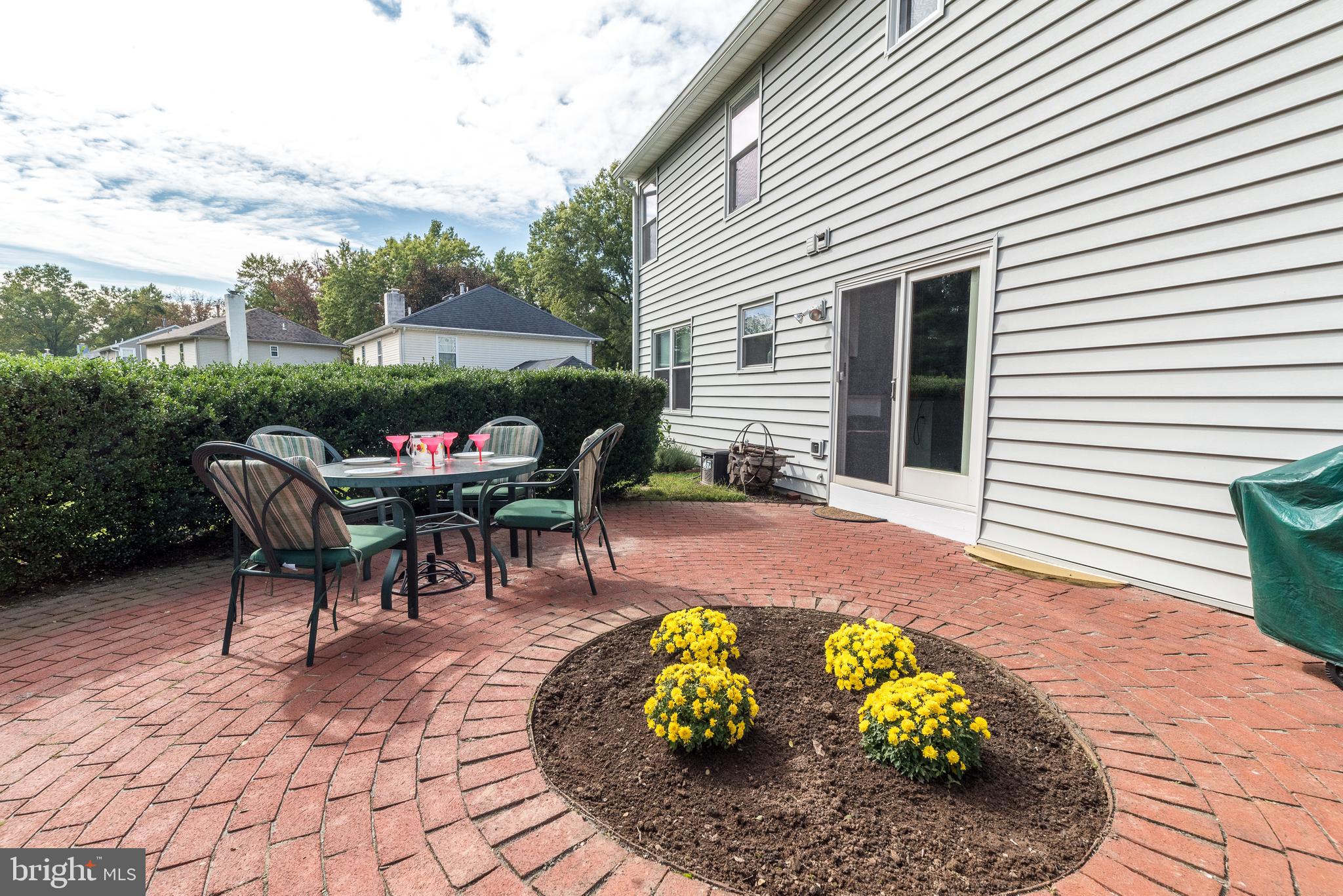 112 Chatham Pl