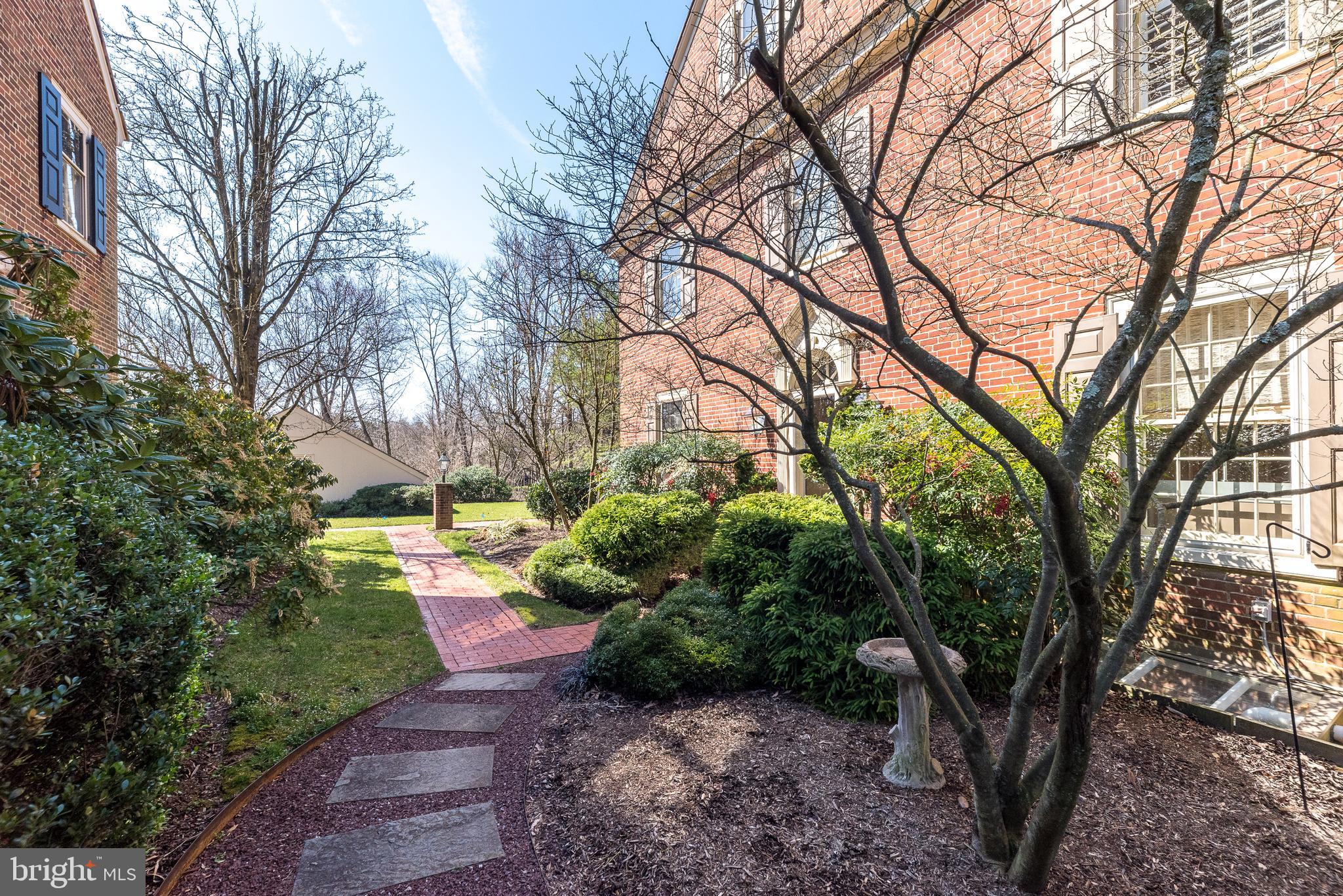 801 Quinard Ct