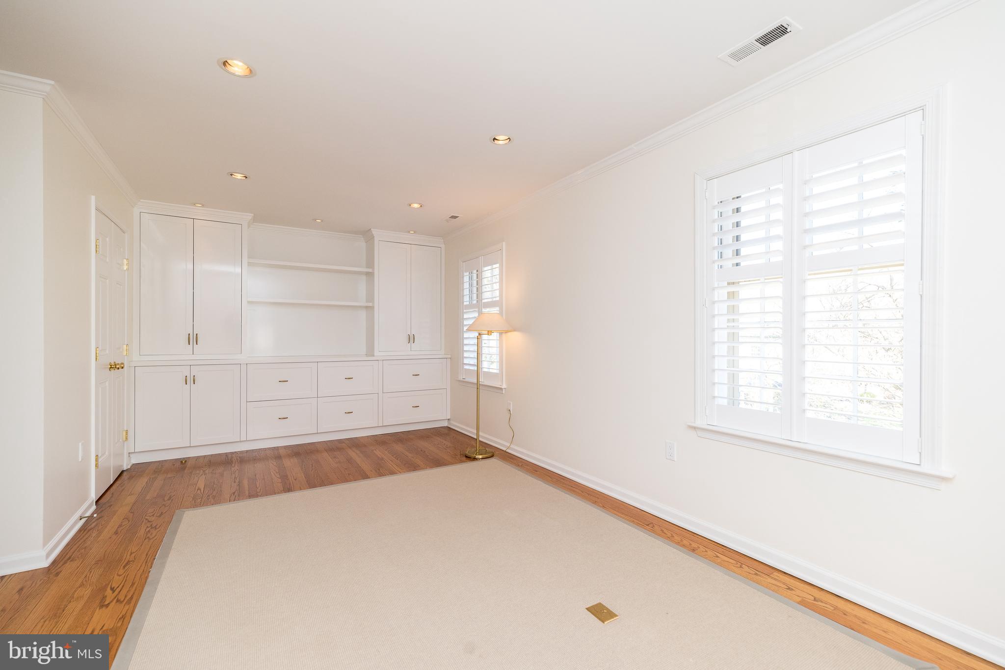 801 Quinard Ct