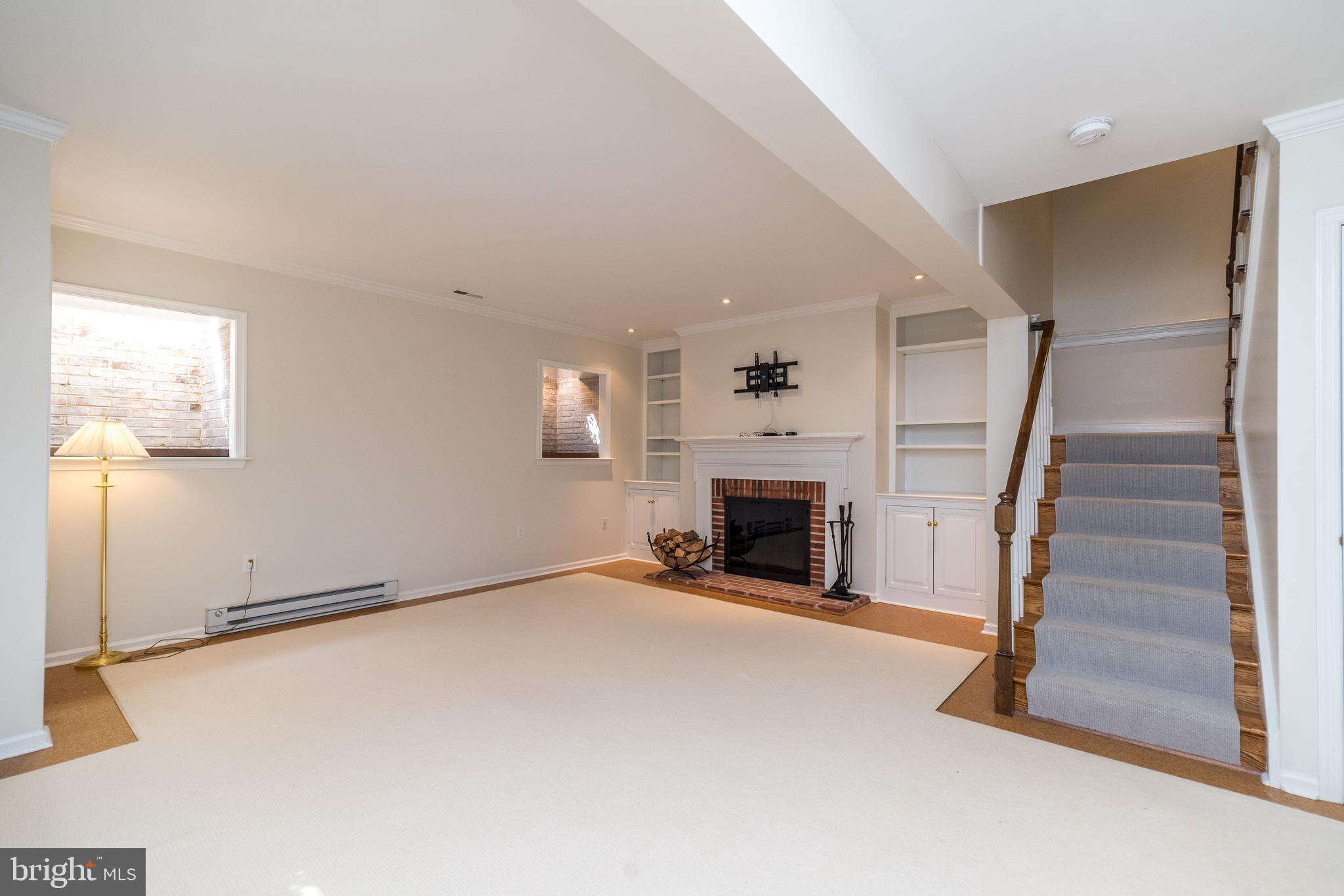 801 Quinard Ct