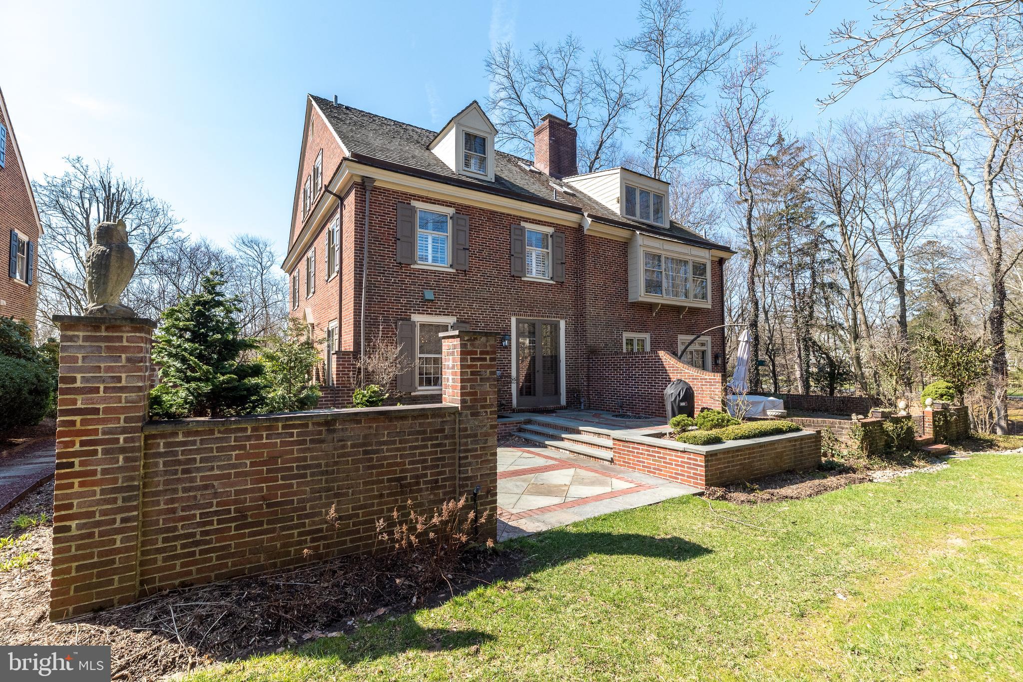 801 Quinard Ct