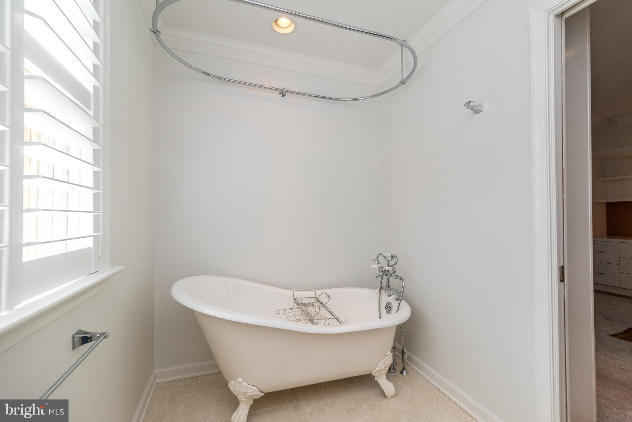 801 Quinard Ct
