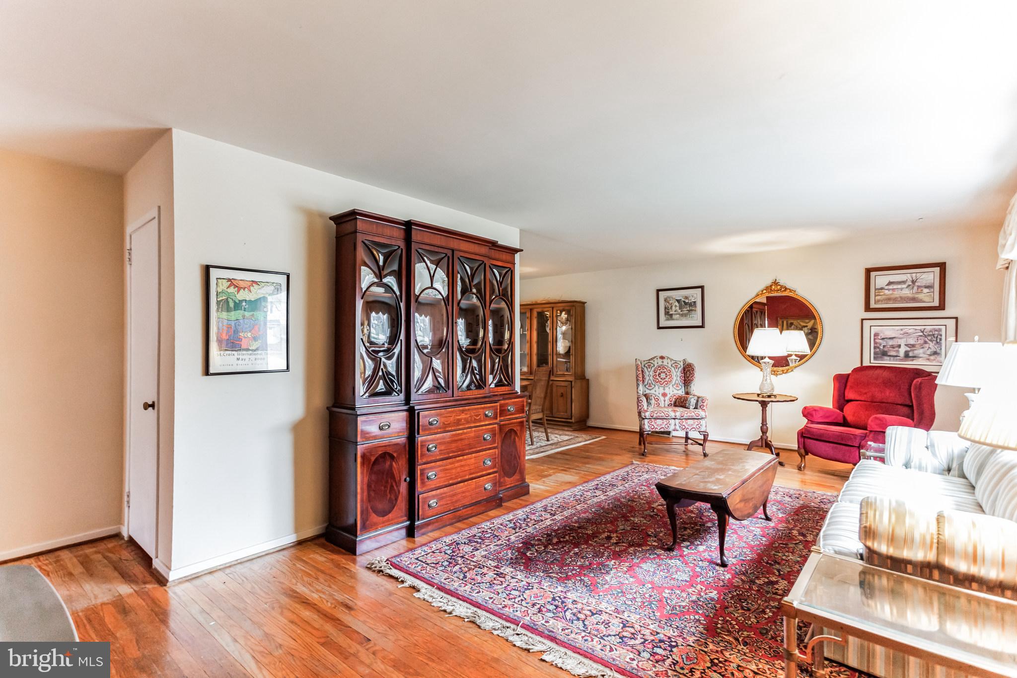 325 Valley Rd