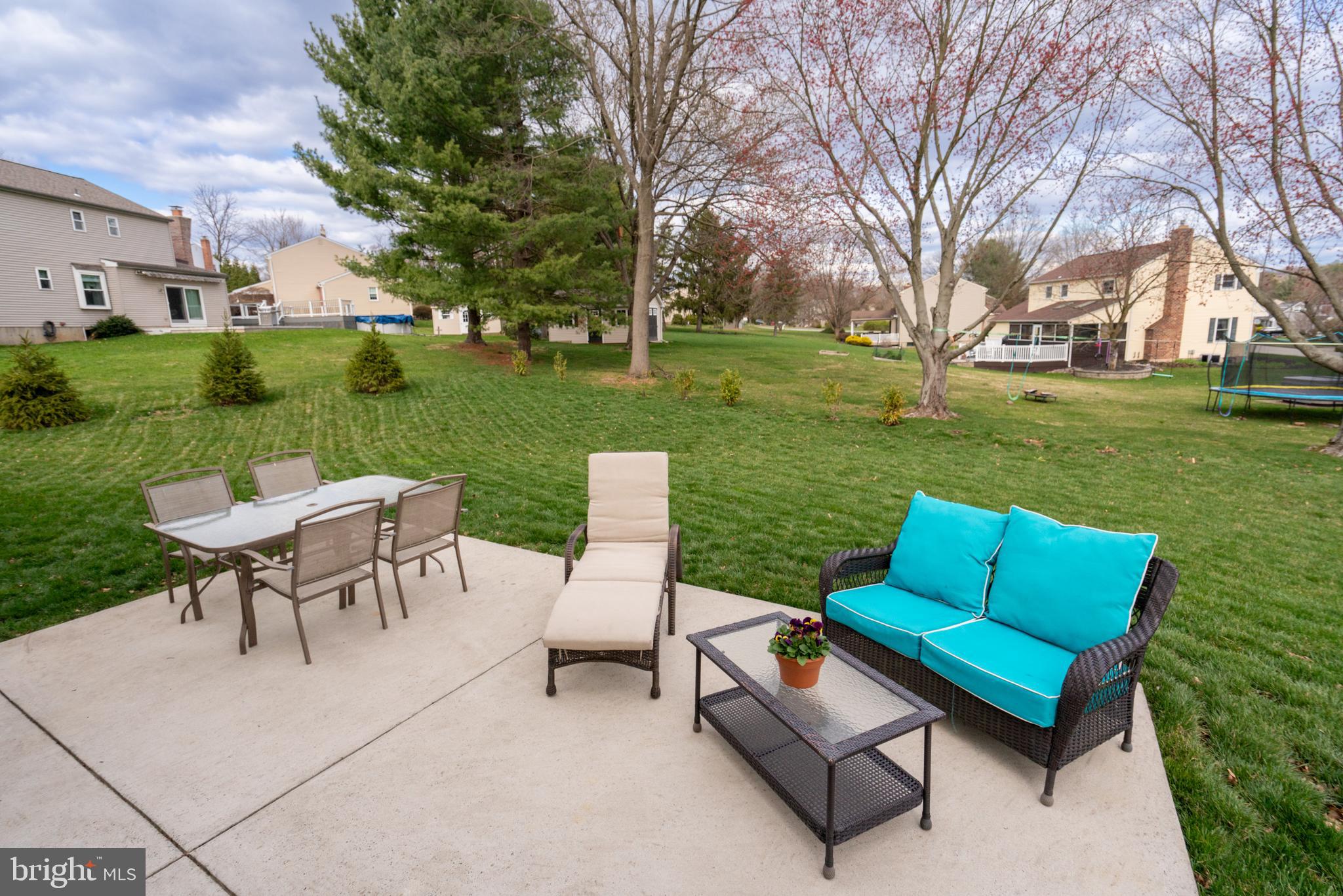 26 Woodstock Cir