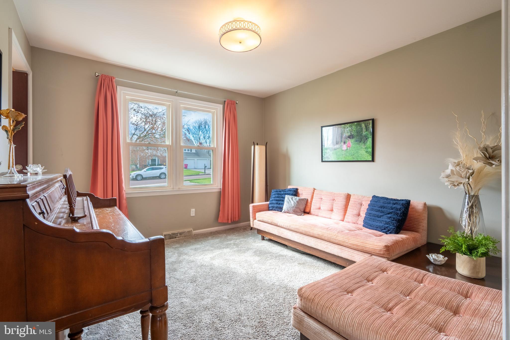 26 Woodstock Cir