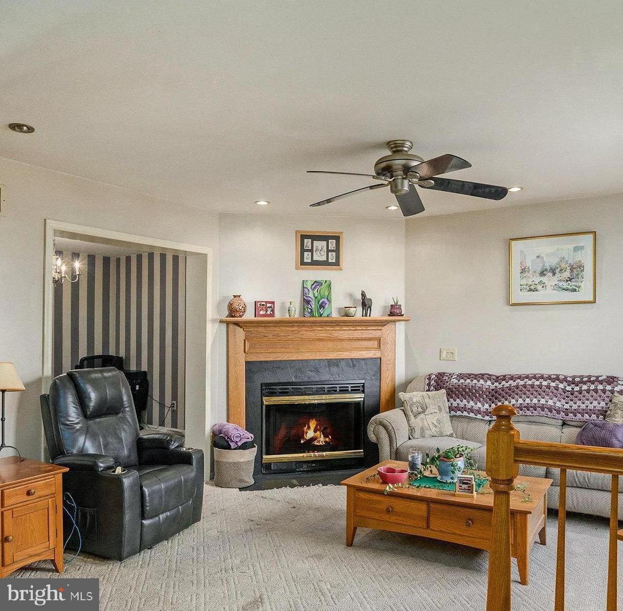 1234 Pine Ridge Dr