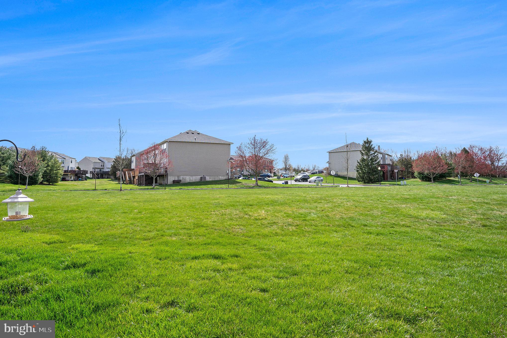 1234 Pine Ridge Dr