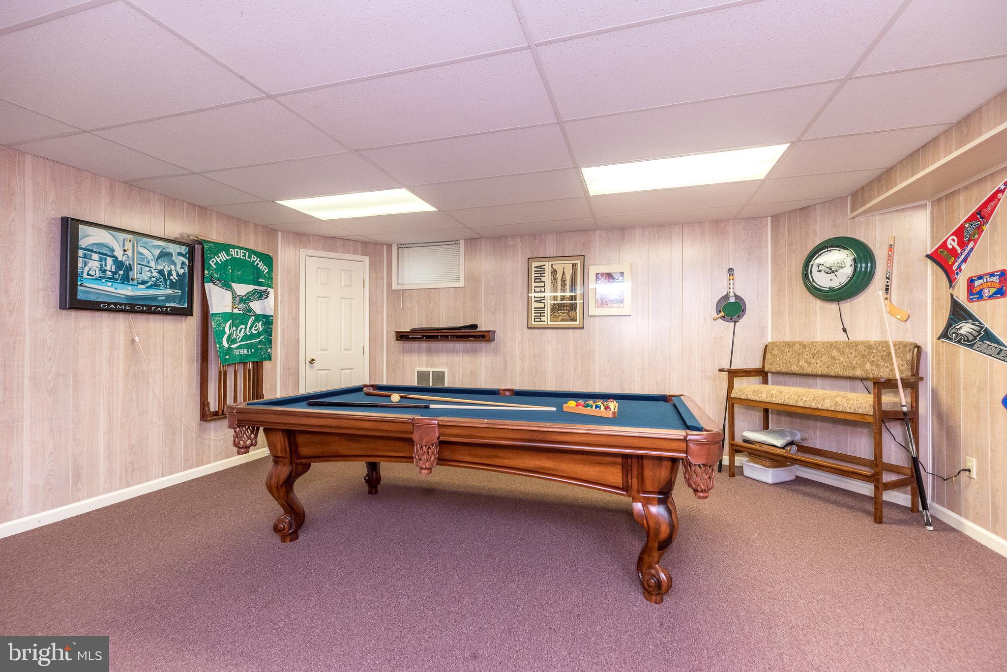 1612 Holly Hill Ln
