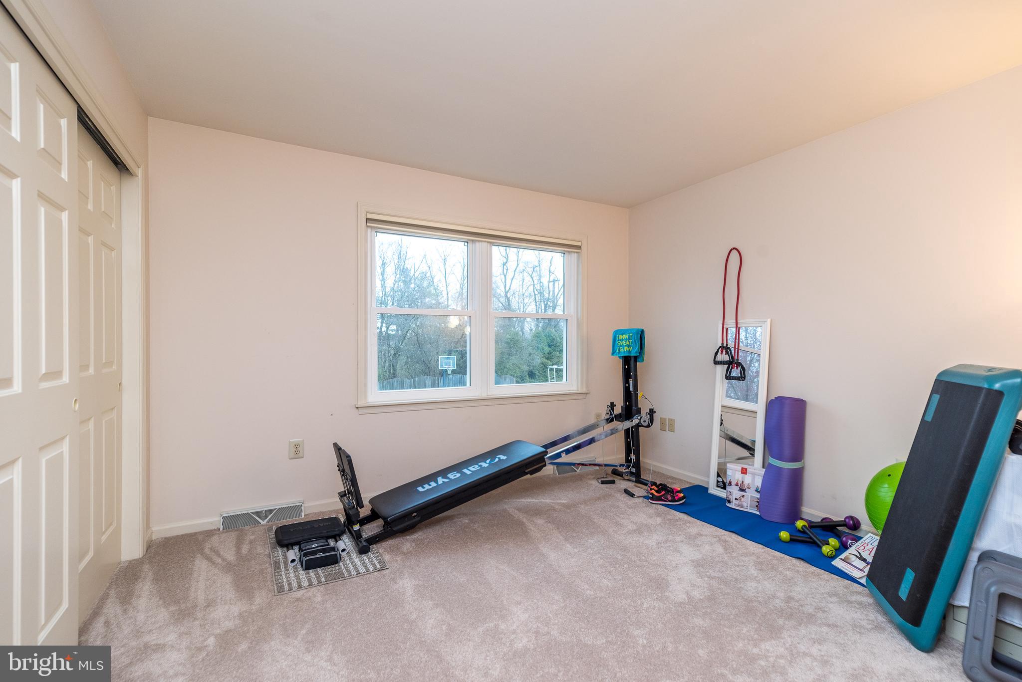 1612 Holly Hill Ln
