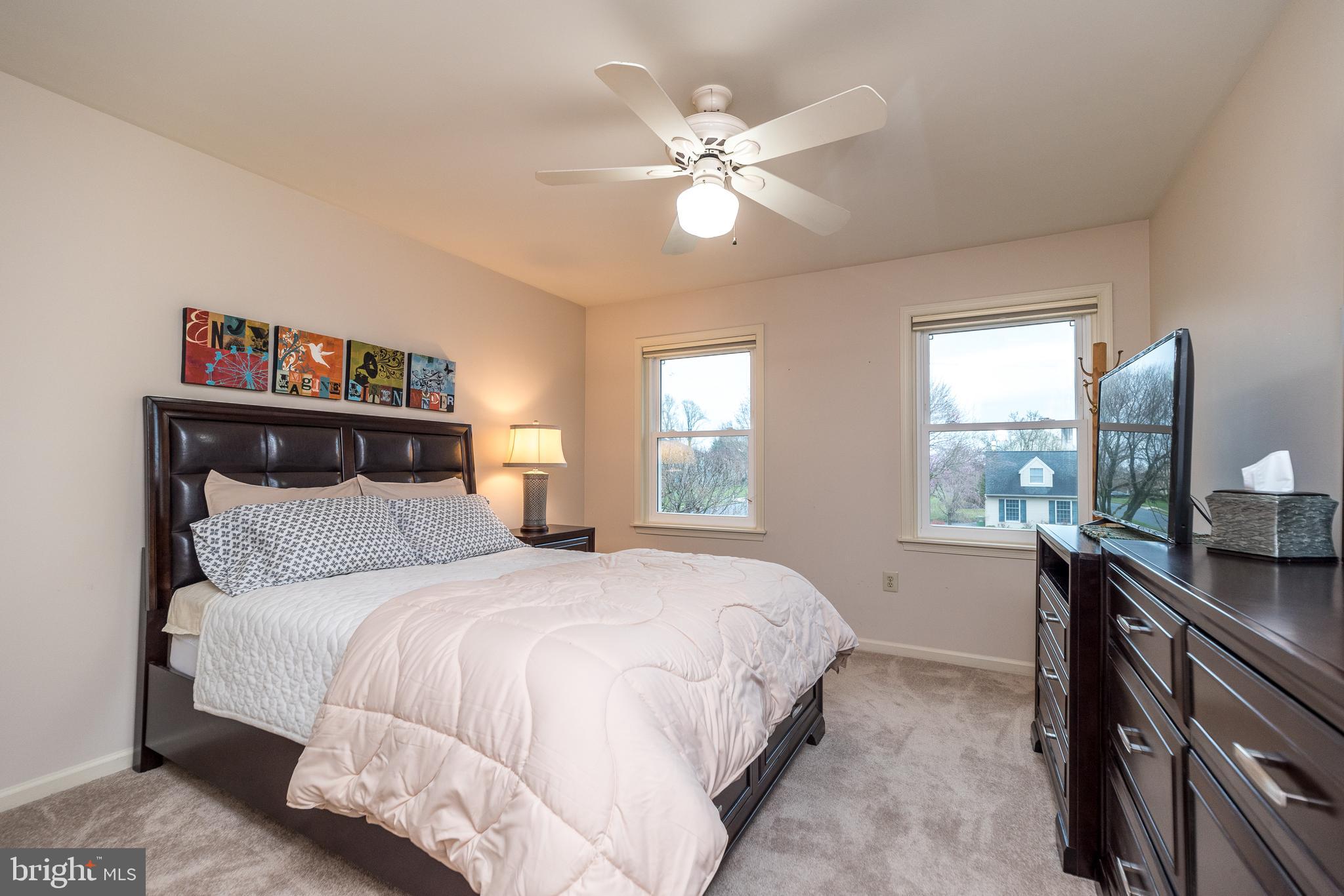 1612 Holly Hill Ln