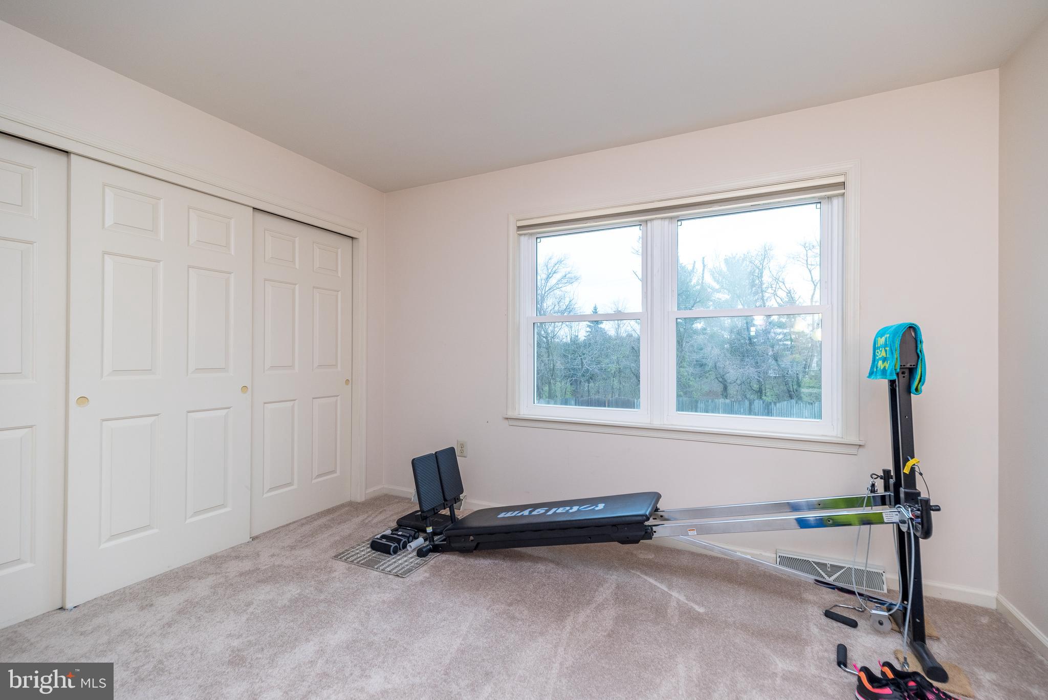 1612 Holly Hill Ln