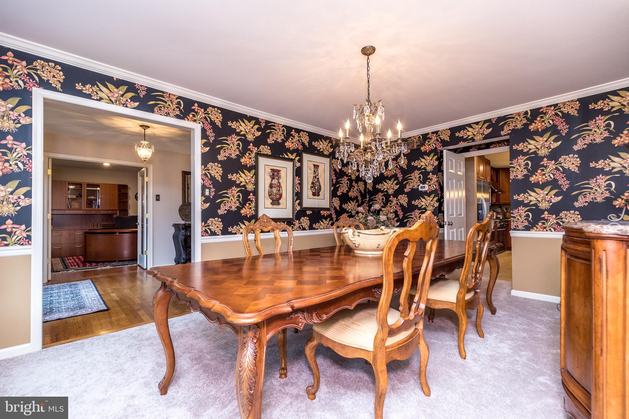 1612 Holly Hill Ln