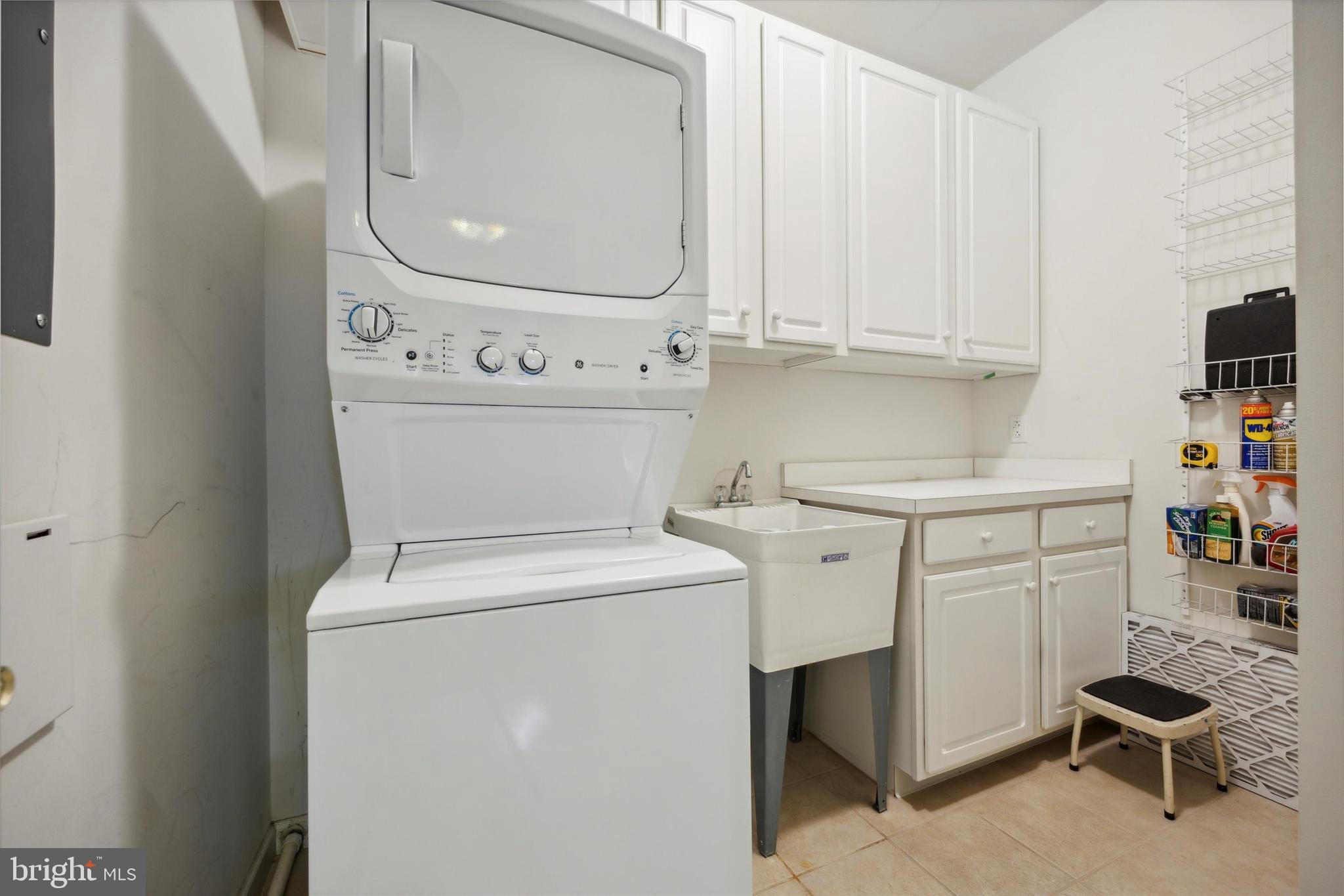 1105 Lilac Ct
