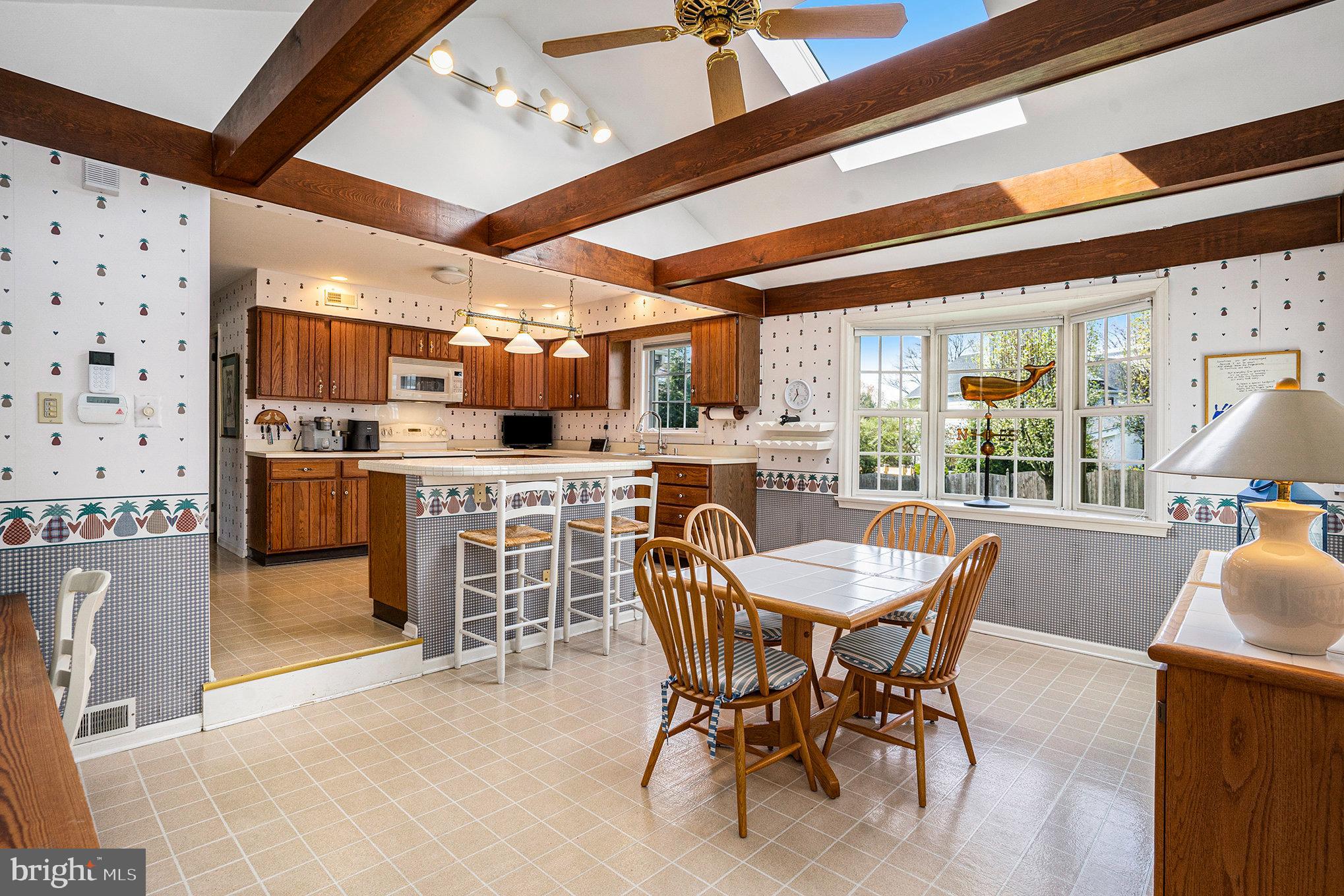 1411 Barton Dr