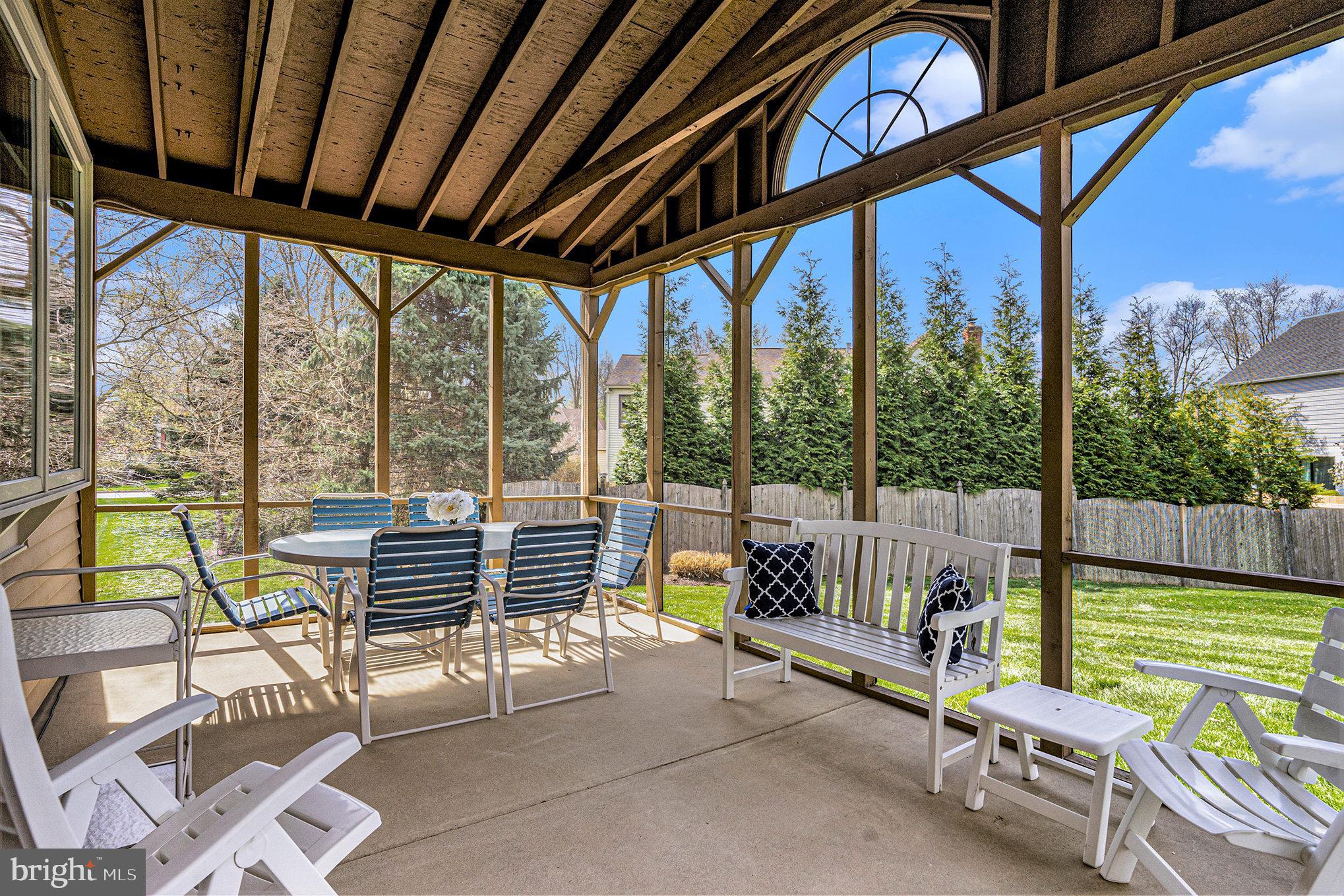 1411 Barton Dr